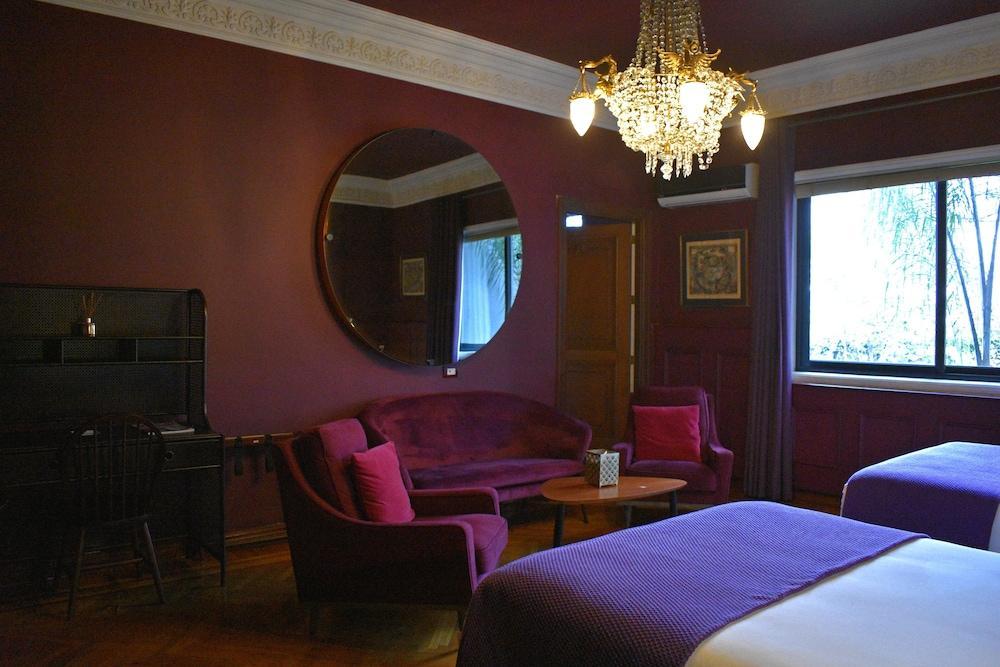 Hotel Pug Seal Polanco Anatole France 5*