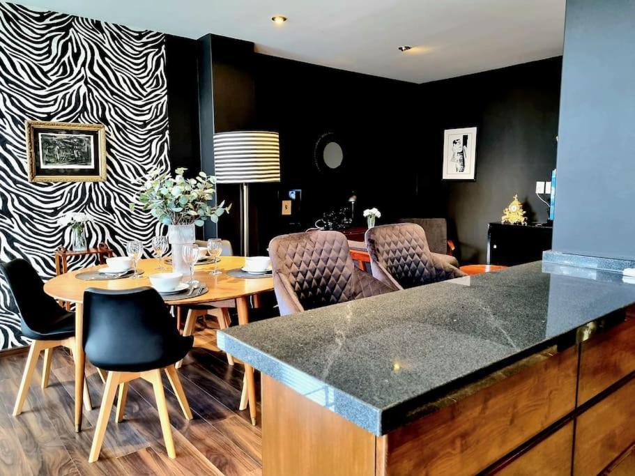 Apartamento Elegant Boutique In La Roma 2br/2ba/terrace Cidade do México