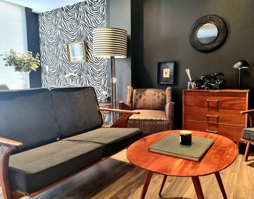 Elegant Boutique In La Roma 2br/2ba/terrace