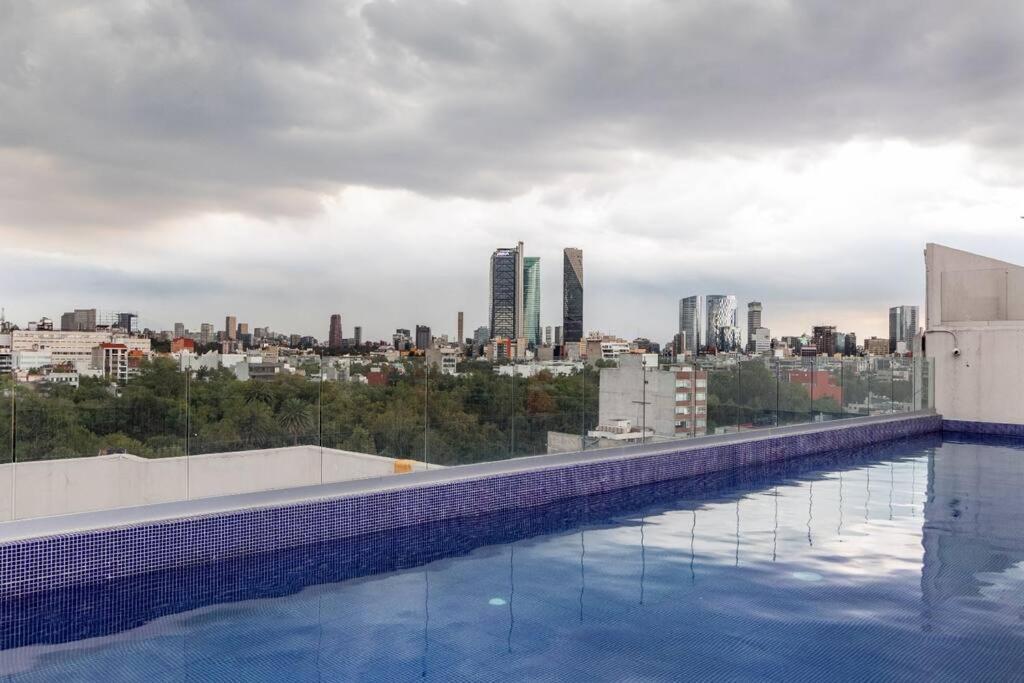Departamento En Condesa Con Alberca Y Gimnasio