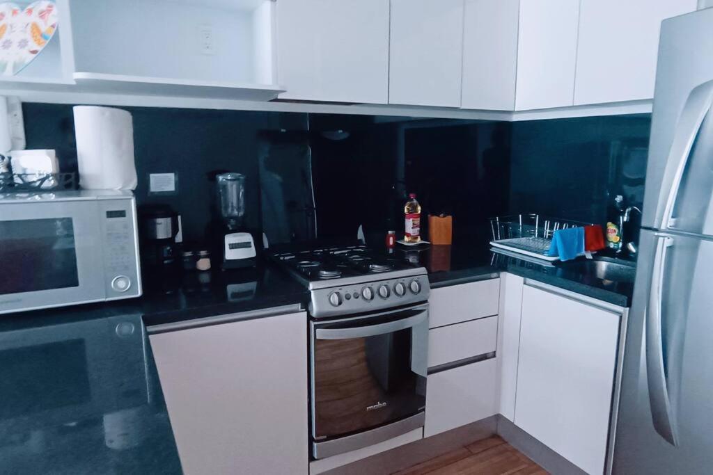 Secure, And Quiet Work Or Travel Apartamento