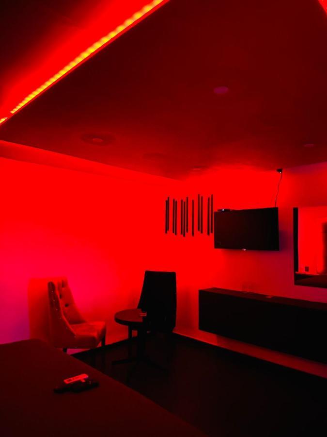 Ya No Tenemos Servicio Love hotel Mexico City