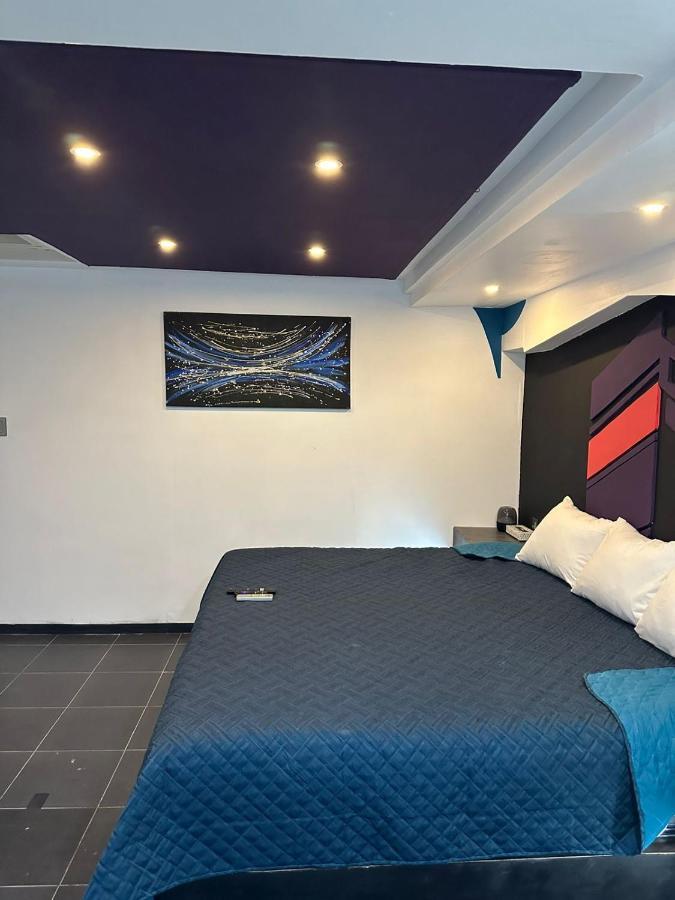 Ya No Tenemos Servicio Love hotel Mexico City