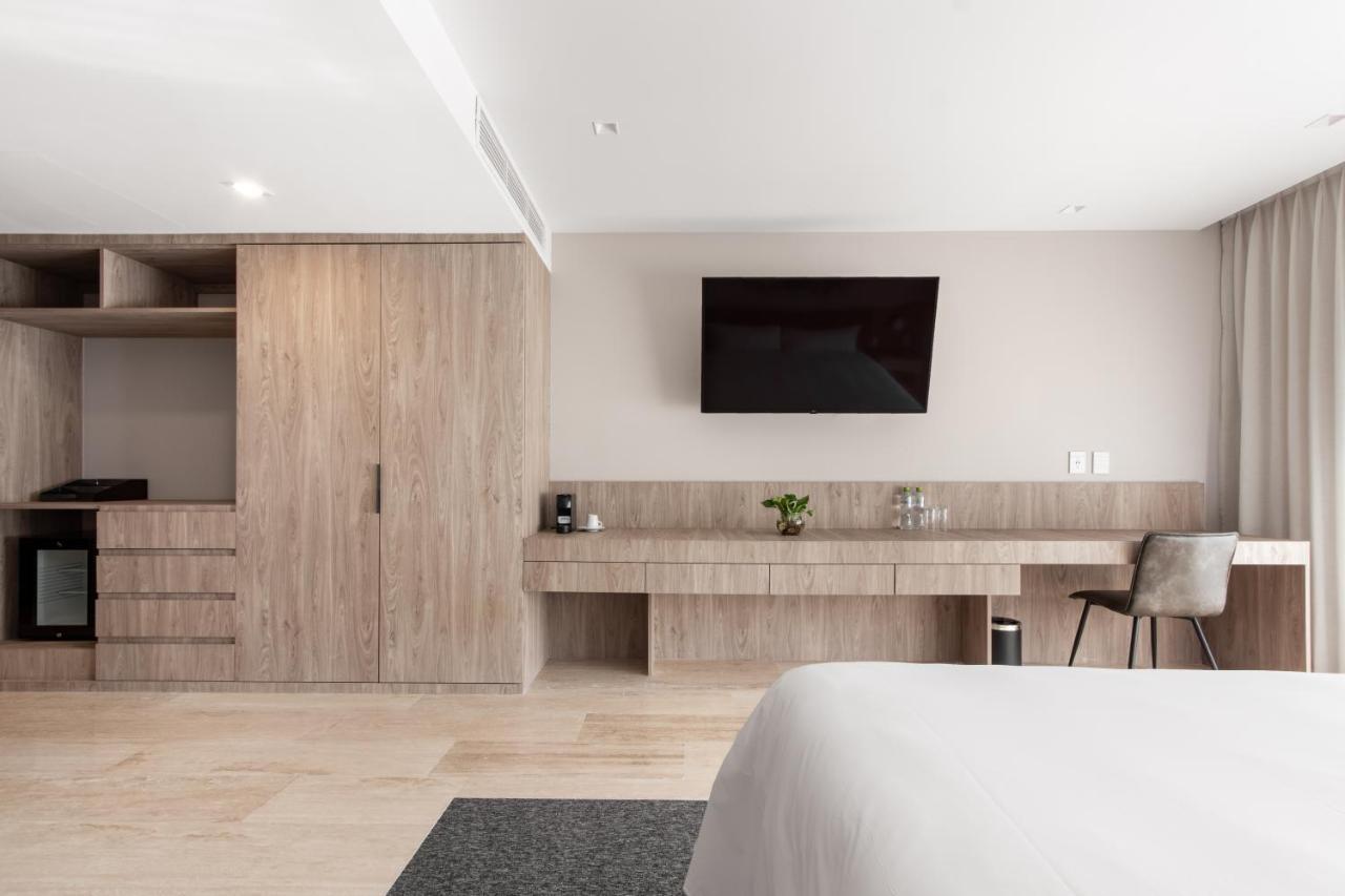 Elements By Marquis Hotel