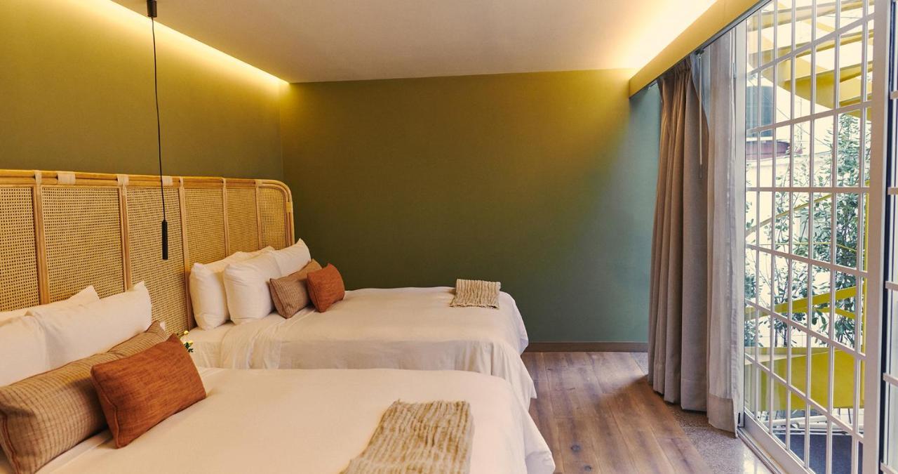 Casa Izeba Hotel