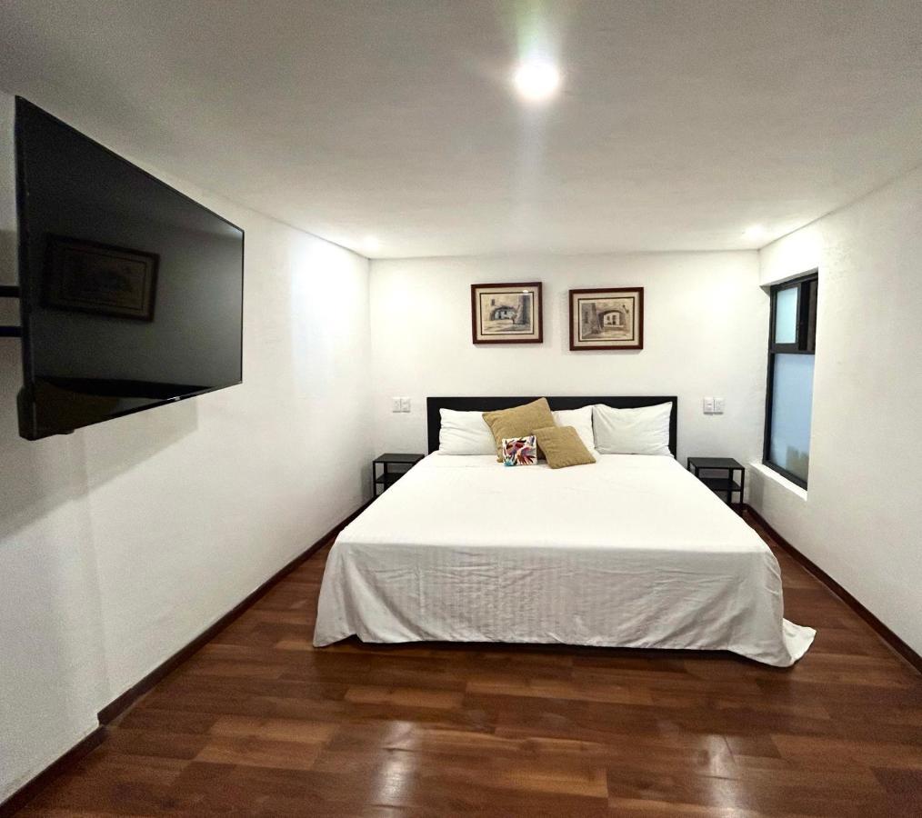 Guest house Lindas Eugenio Sue Mexico City