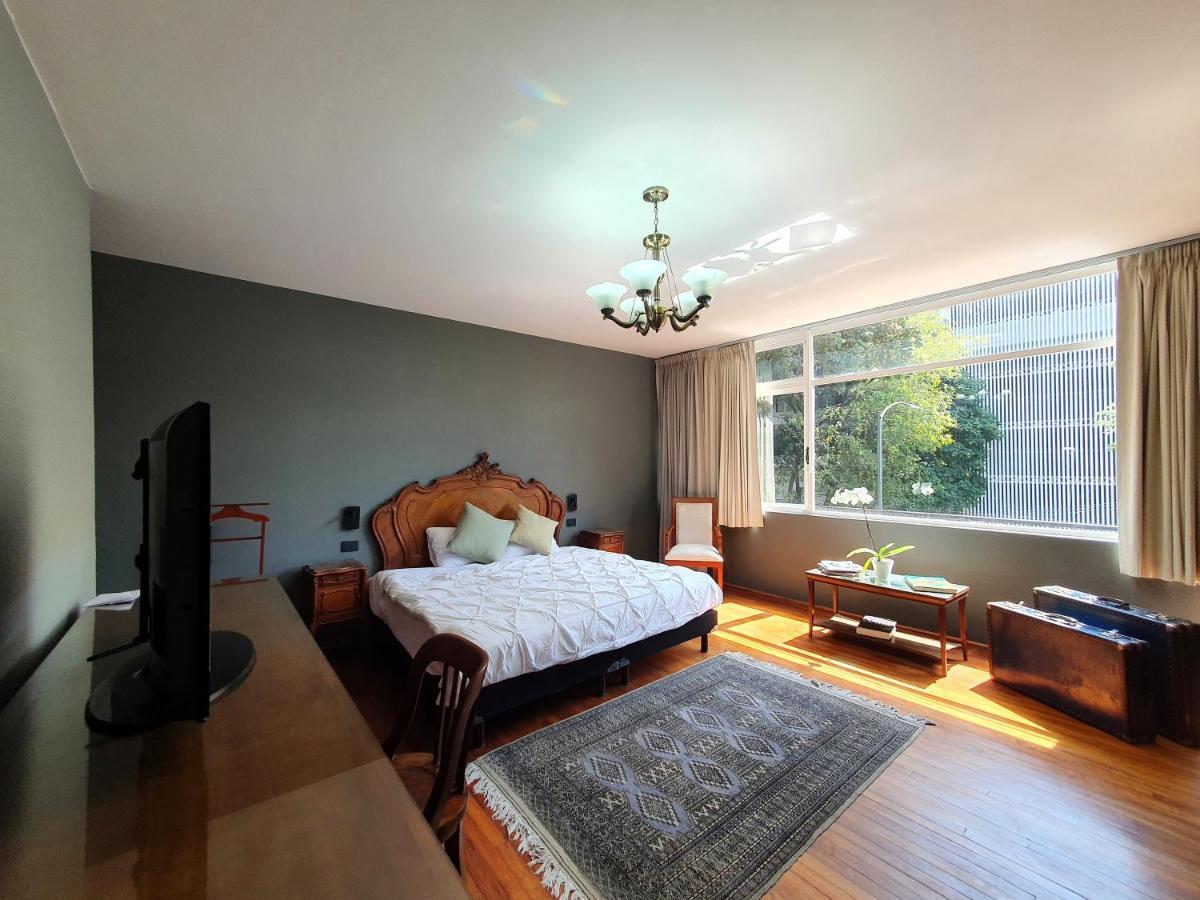 Lindas Eugenio Sue Guest house Mexico City