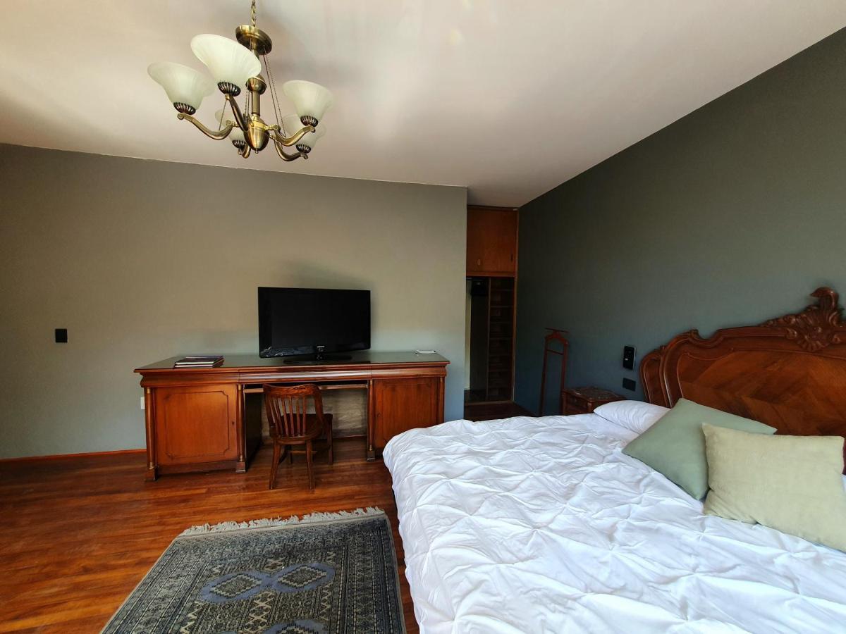 Lindas Eugenio Sue Guest house *