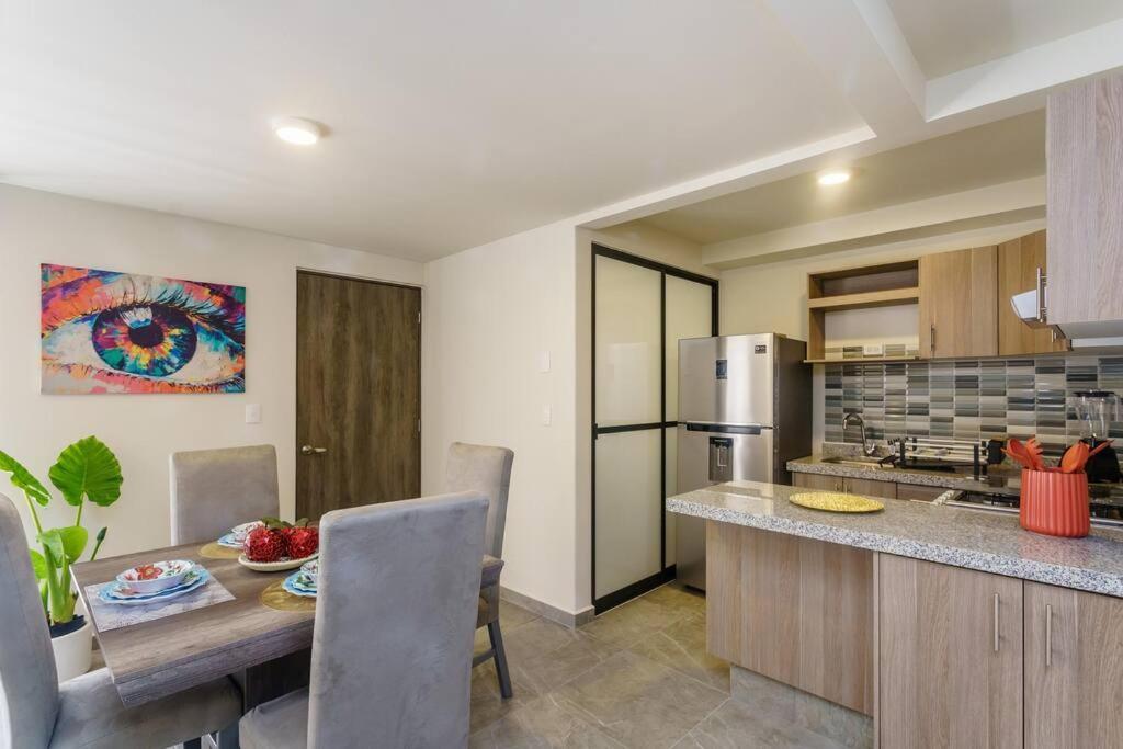 Calido Apartamento Cerca De Santa Maria La Ribera Apartamento