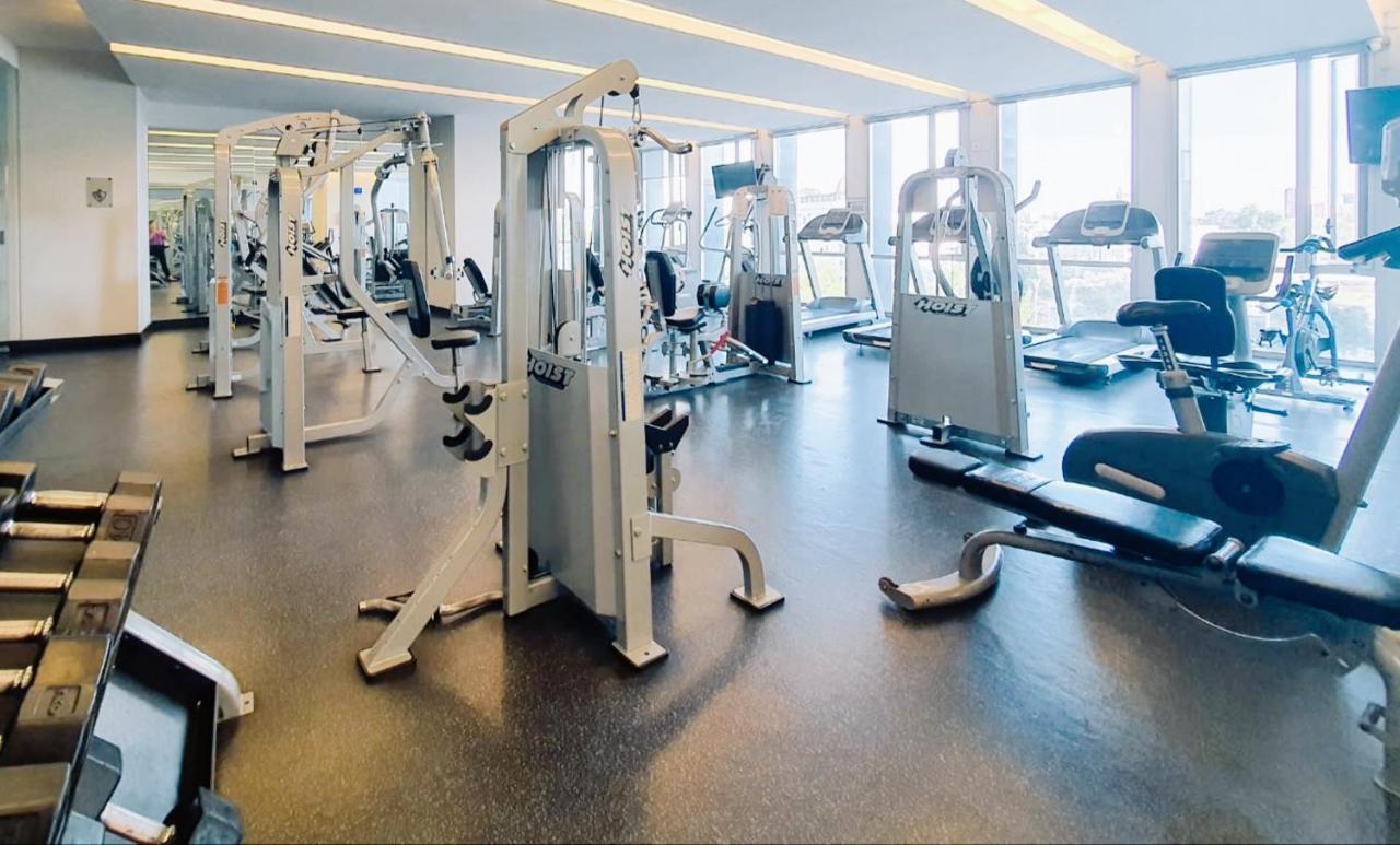 On Paseo De La Reforma, Great Location, Luxurious, Pool, Gym Apartamento