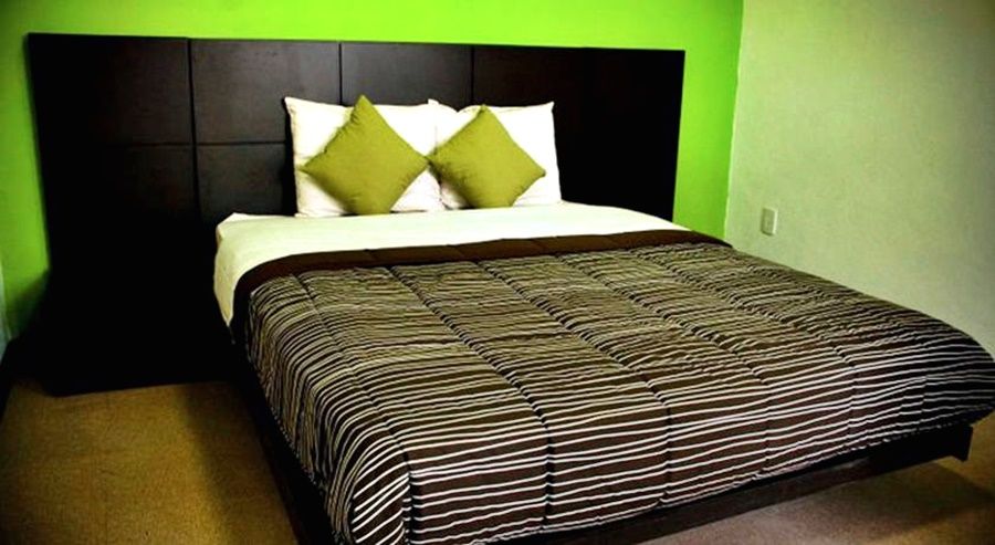 Amigo Guest house 3*