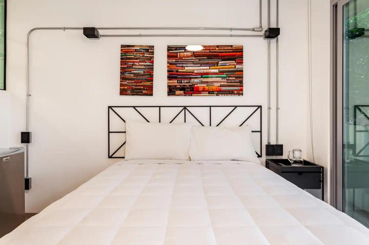 Hostal Mariano Escobedo 48