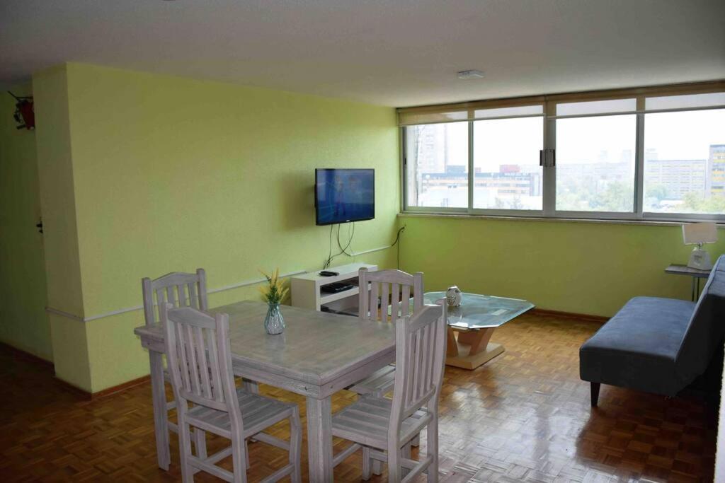 Depto Espacioso Con Hermosa Vista A Min Del Centro Historico De La Cdmx Apartamento México DF