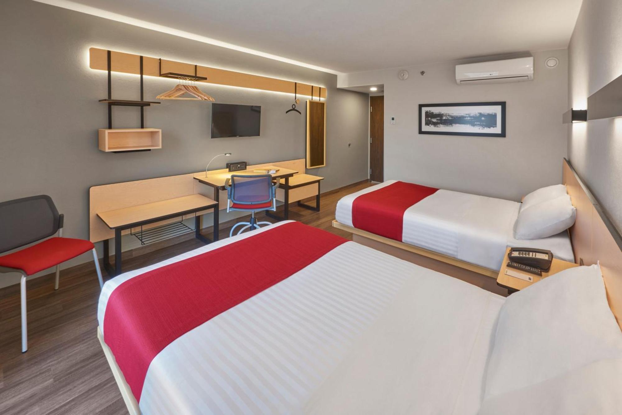 Hotel Express By Marriott Ciudad De Ebc Reforma 4*