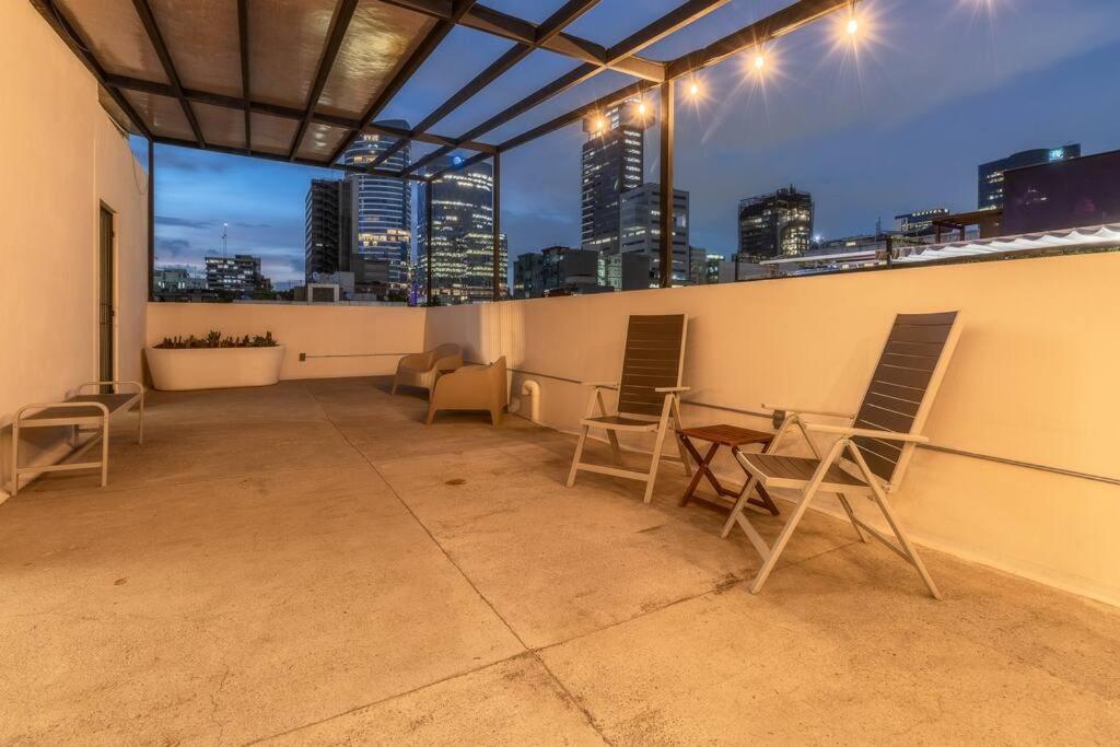 L303 Ac Rooftop Views Business C Apartment
