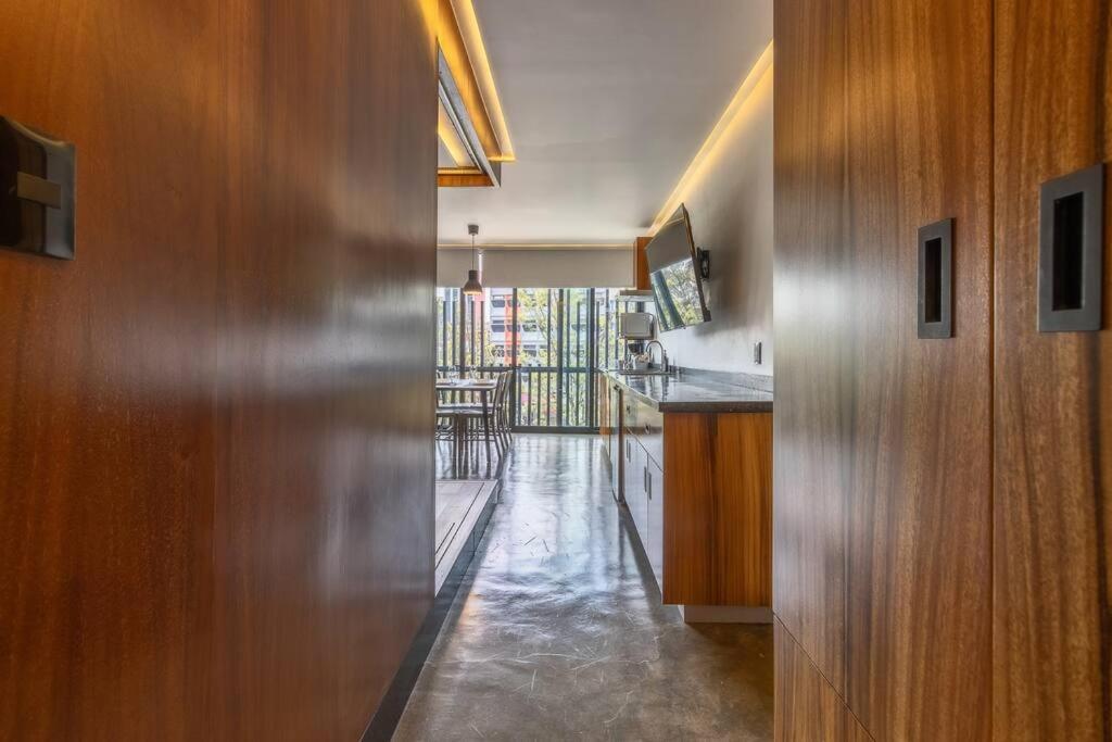 L303 Ac Rooftop Views Business C Apartment *