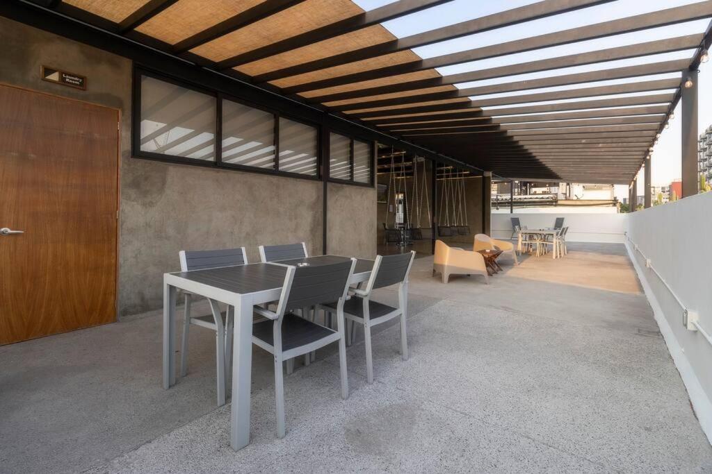 L202 Ac Panoramic Rooftop Views *