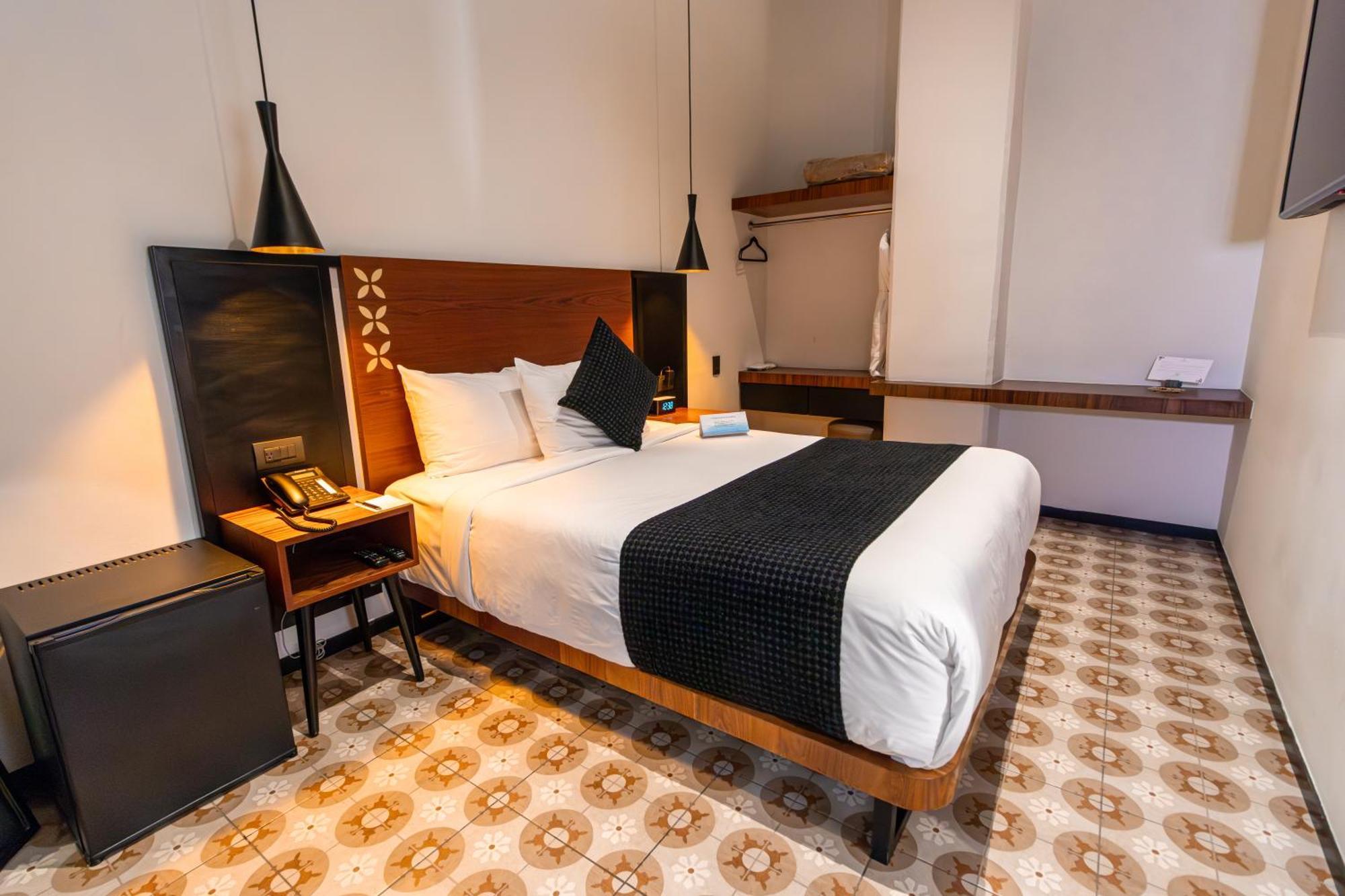 Casa De La Luz Boutique
