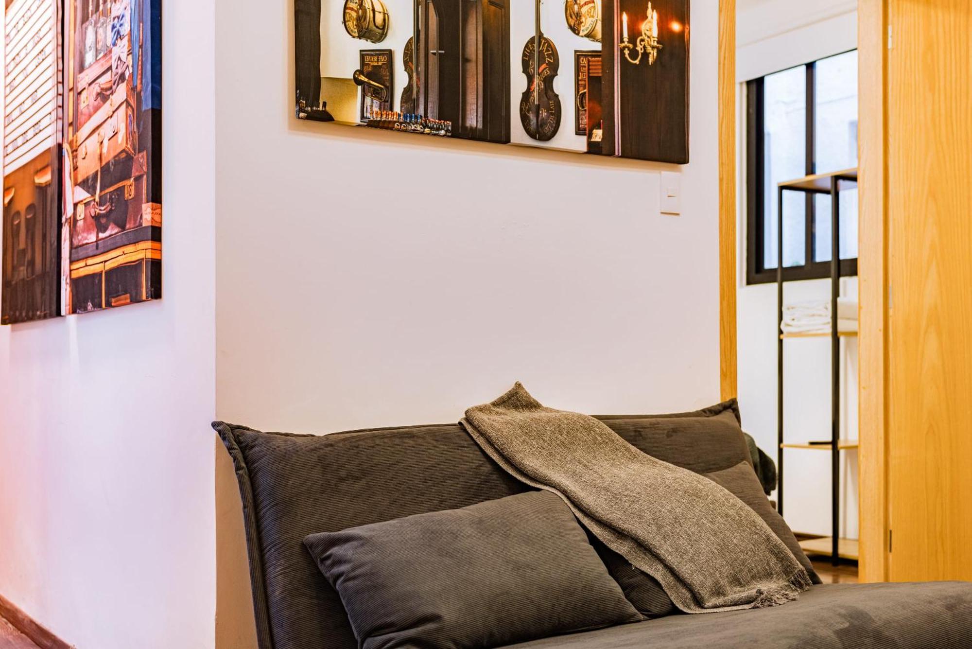 Santa Ma La Ribera Lofts By Vh *