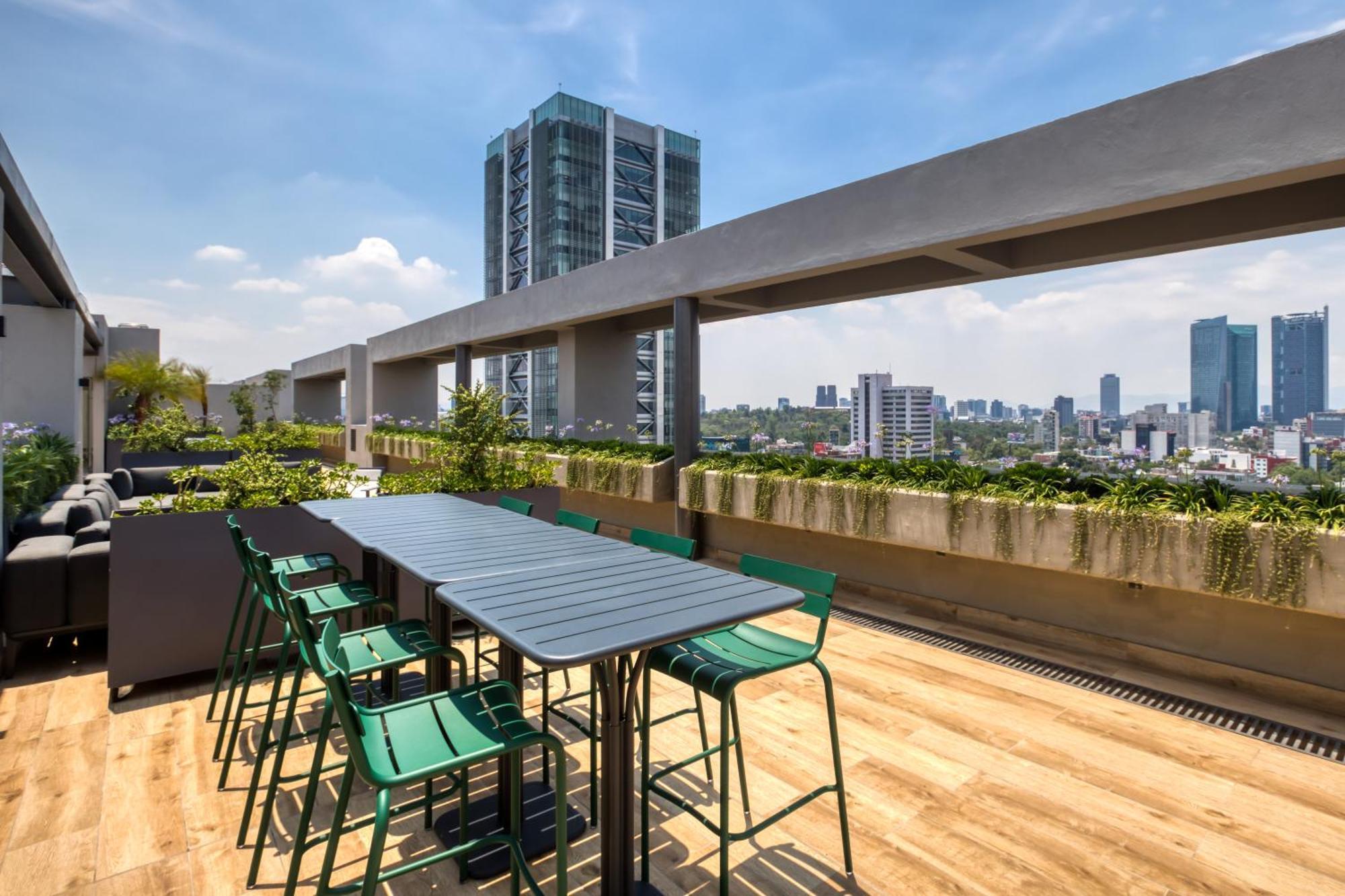 Taman Mr W Apartment Mexico City