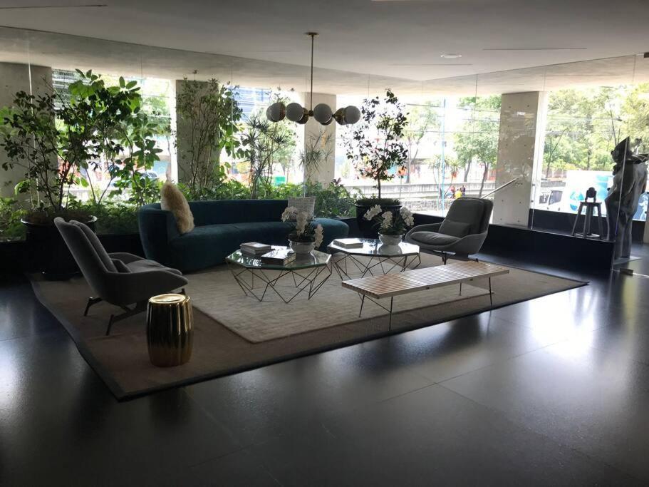 Comodo Departamento En Polanco. Pool, Gym & Garage Apartment *