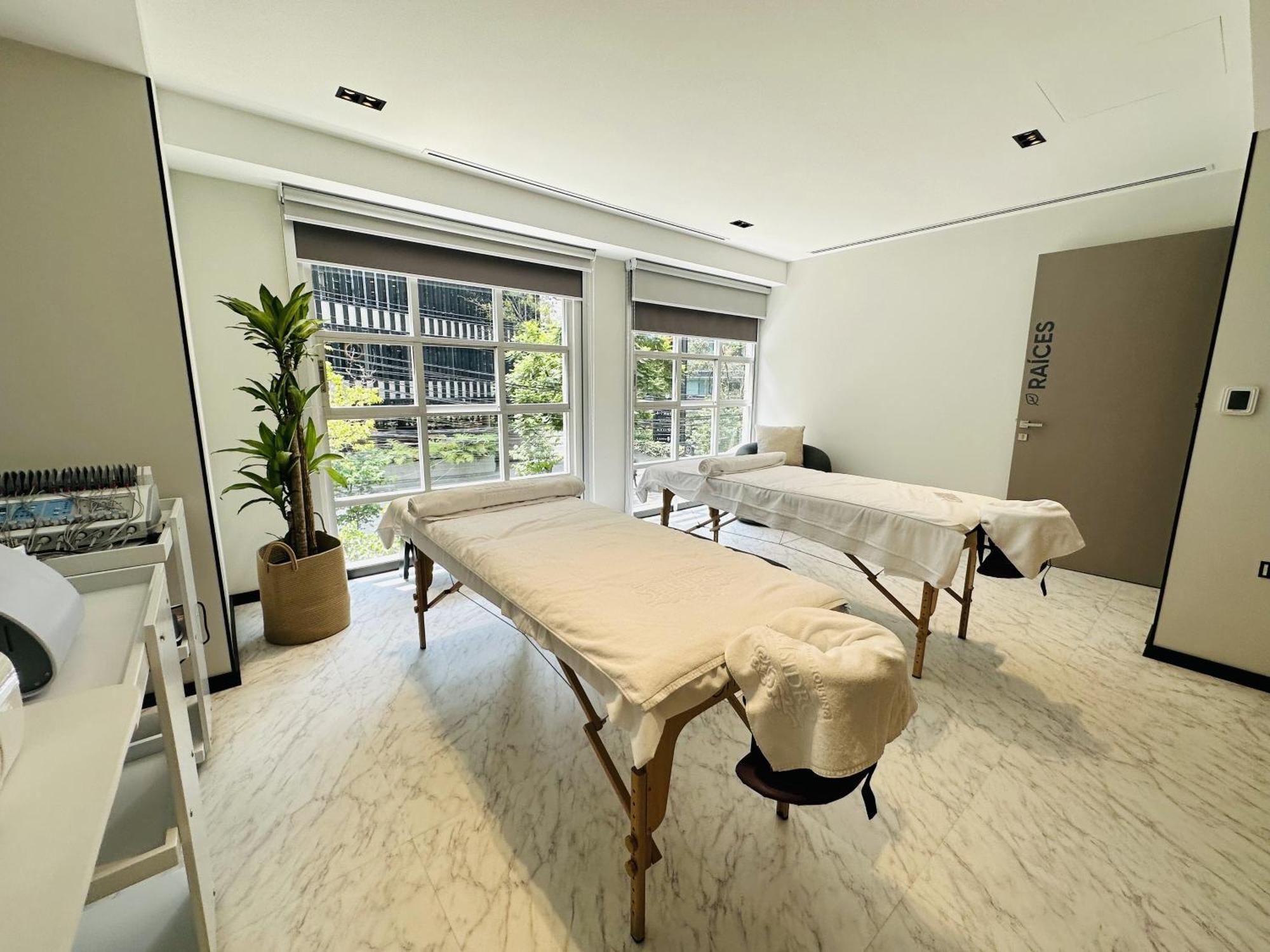 Hotel St Isidro Corporate Housing Spa & Wellness Center