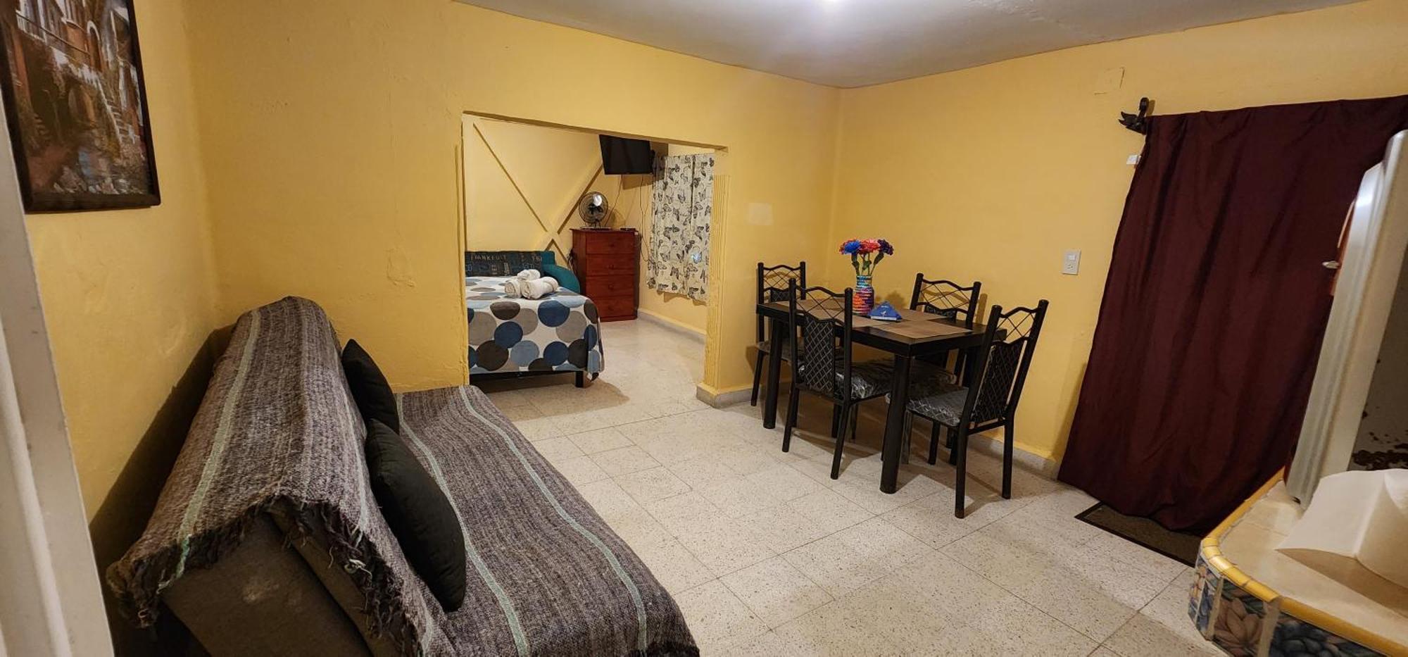 Departamento Comodo Muy Cercano Al Aeropuerto Pensión