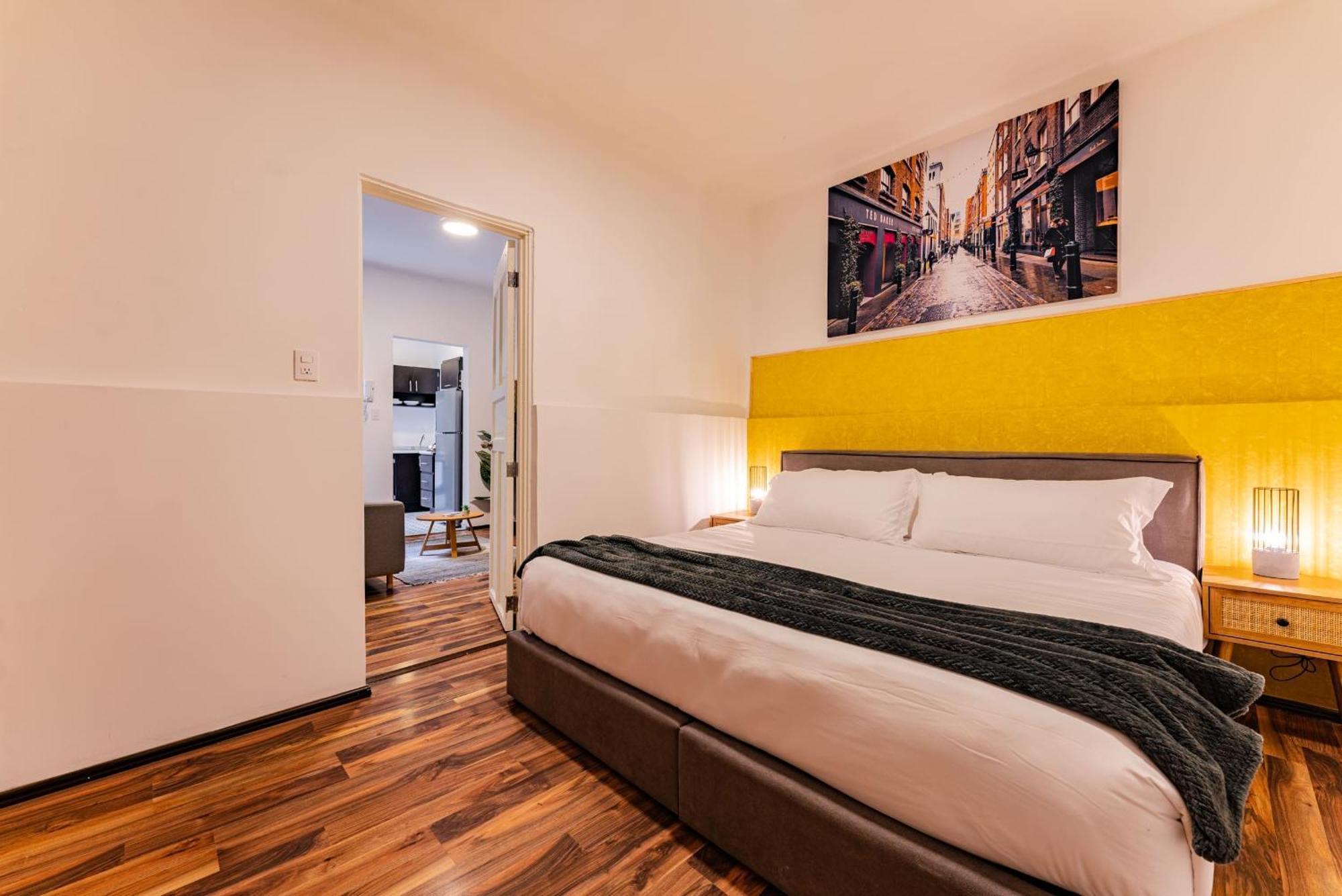 Santa Ma La Ribera Lofts By Vh