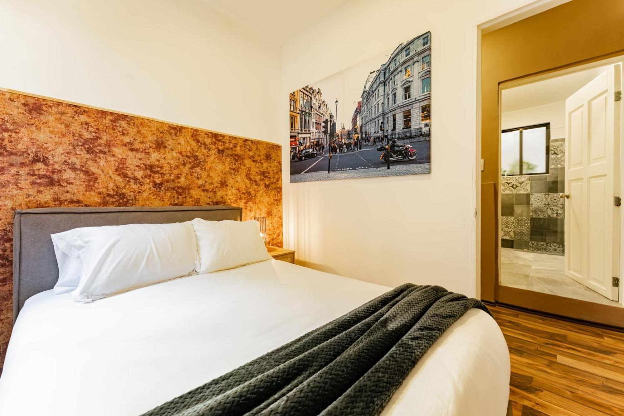 Santa Ma La Ribera Lofts By Vh