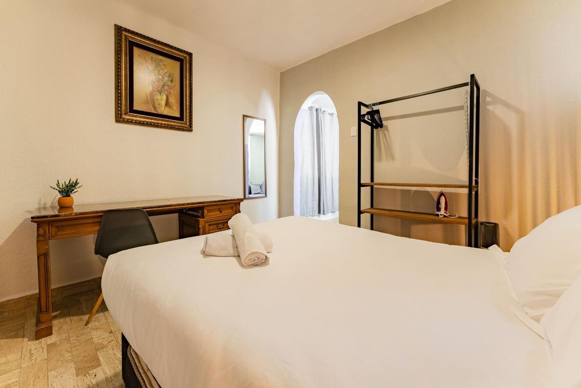 Santa Ma La Ribera Lofts By Vh *