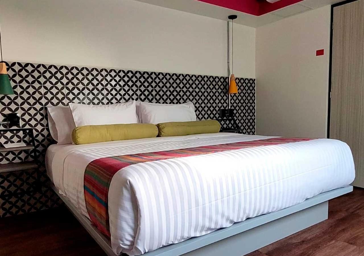 Hotel Vive Mx Cuauhtemoc 4*