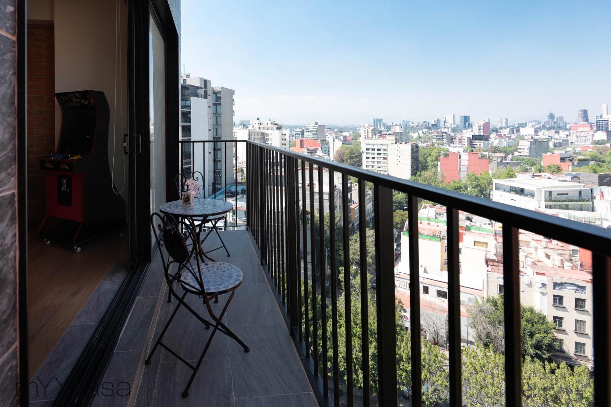 Apartment Private Balcony Infinity Pool & Rooftop In La Roma - Queretaro *