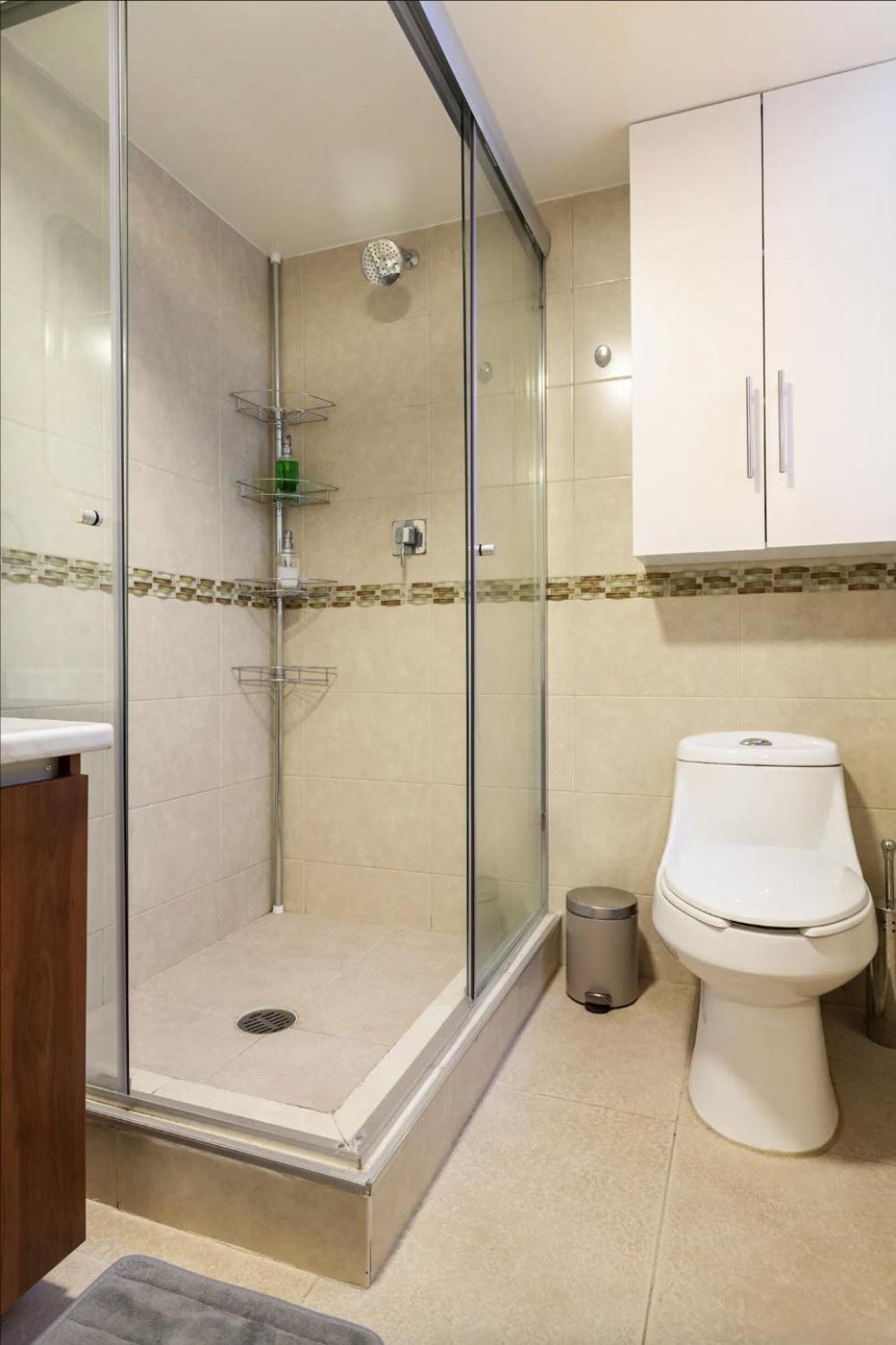 Bedroom With Private Bathroom In Roma Norte In Mexico *