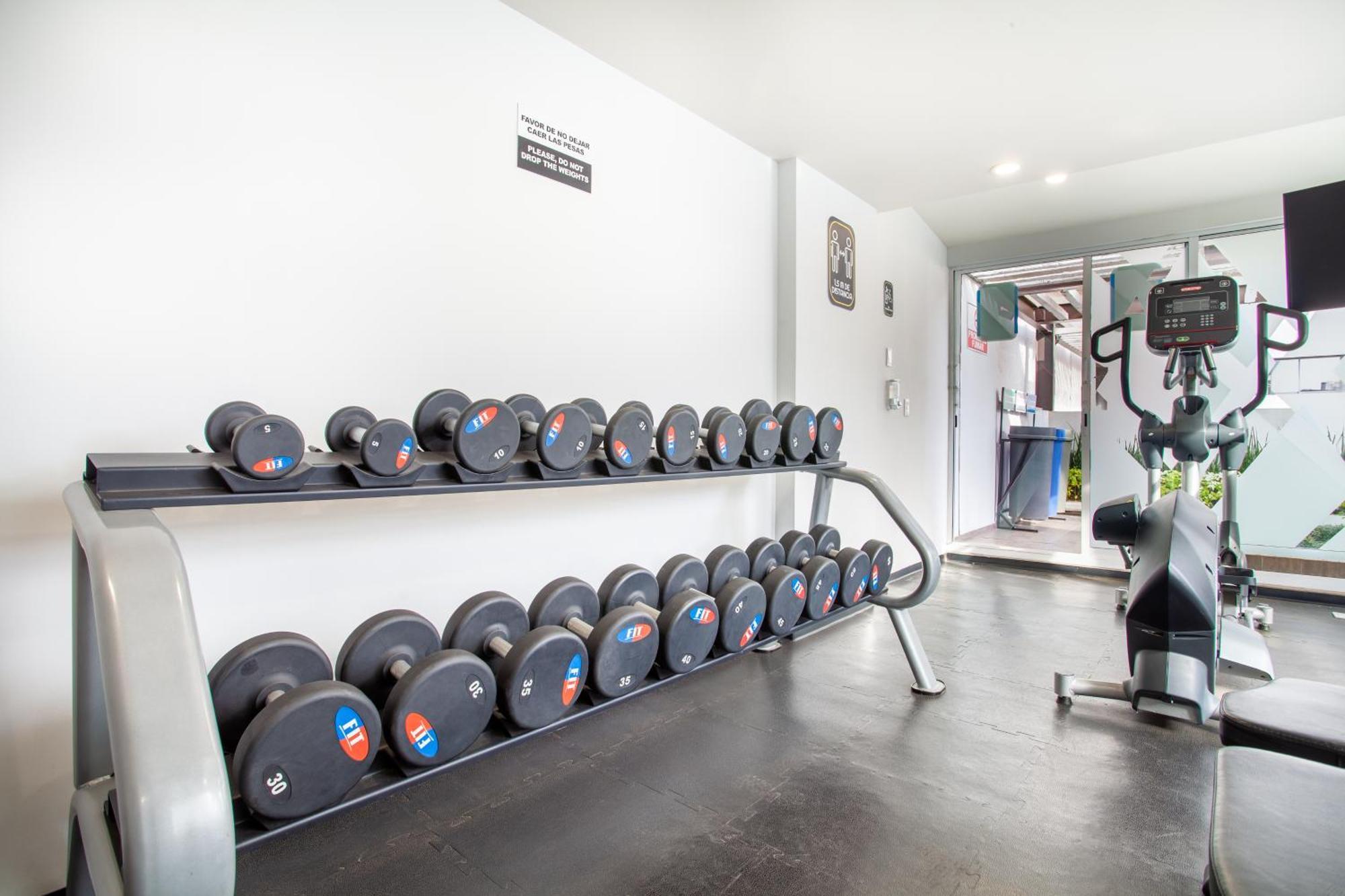 Corazon De Condesa 3 Departamentos - 200mbps Wifi, Roof, Gym Aparthotel *