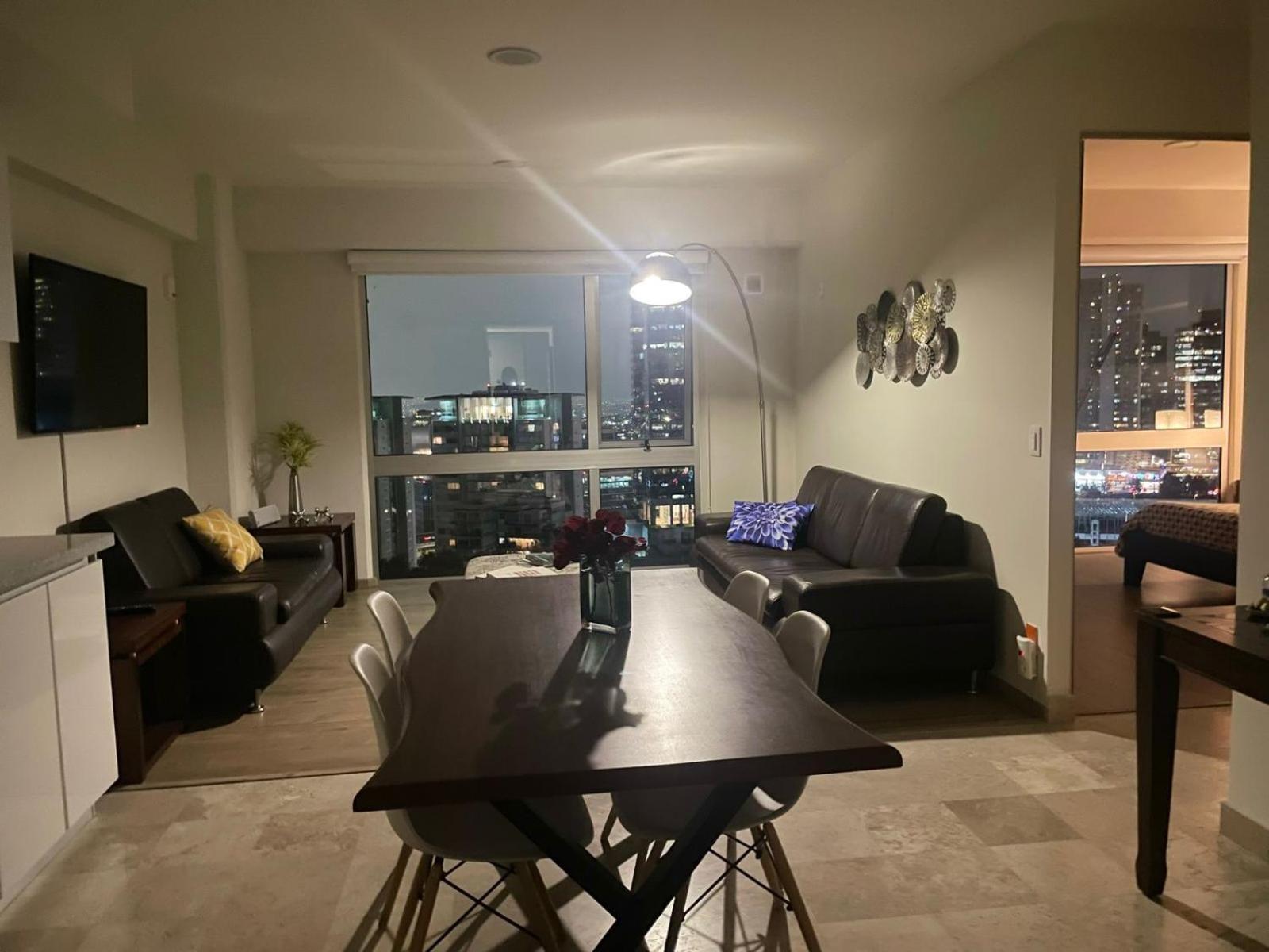 Hermoso Depa. Wifi, Gimnasio, Parking. Apartamento *