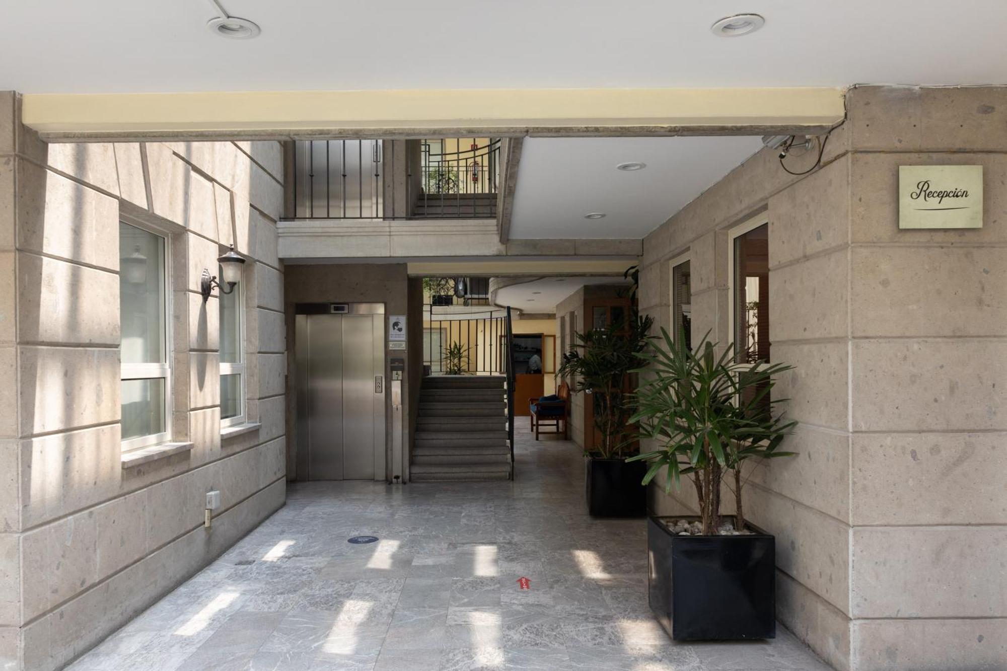 Capitalia - - Polanco - Julio Verne *