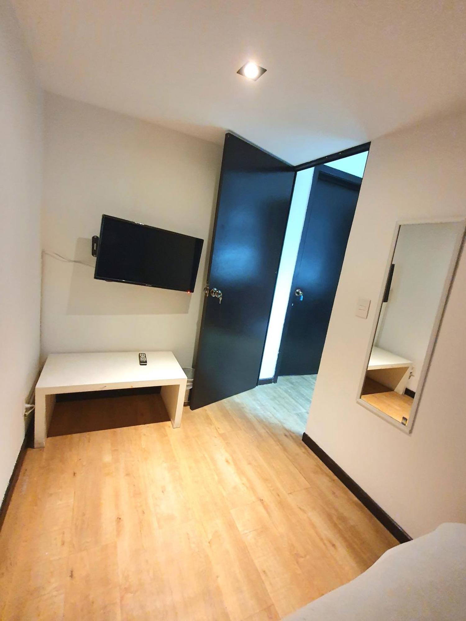 Hostal Location Ideal Viajeros Polanco México DF
