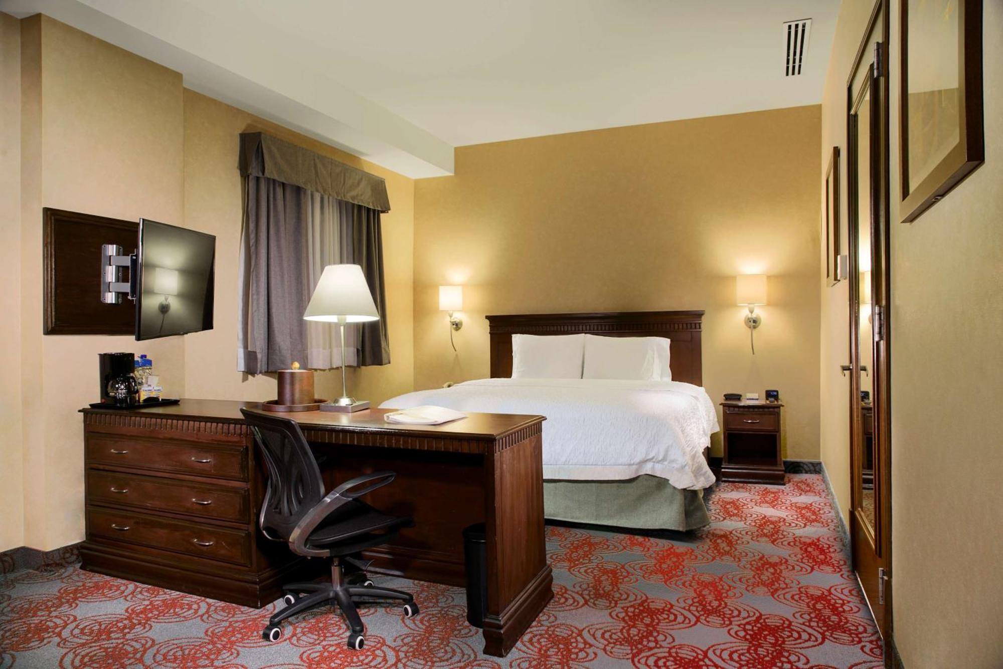 Hampton Inn&suites Mexico - Centro Historico 3*