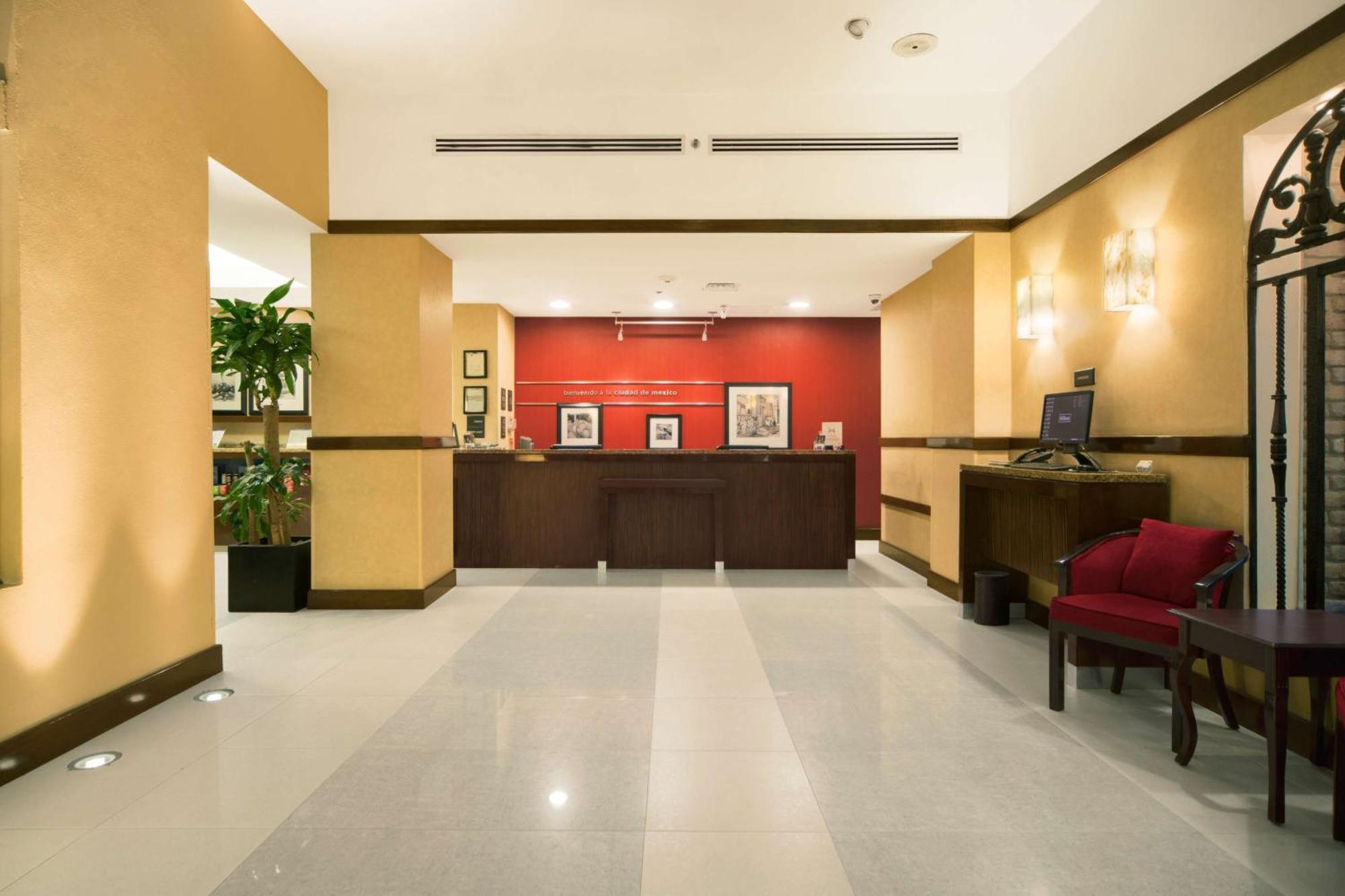 Hampton Inn&suites Mexico - Centro Historico Hotel