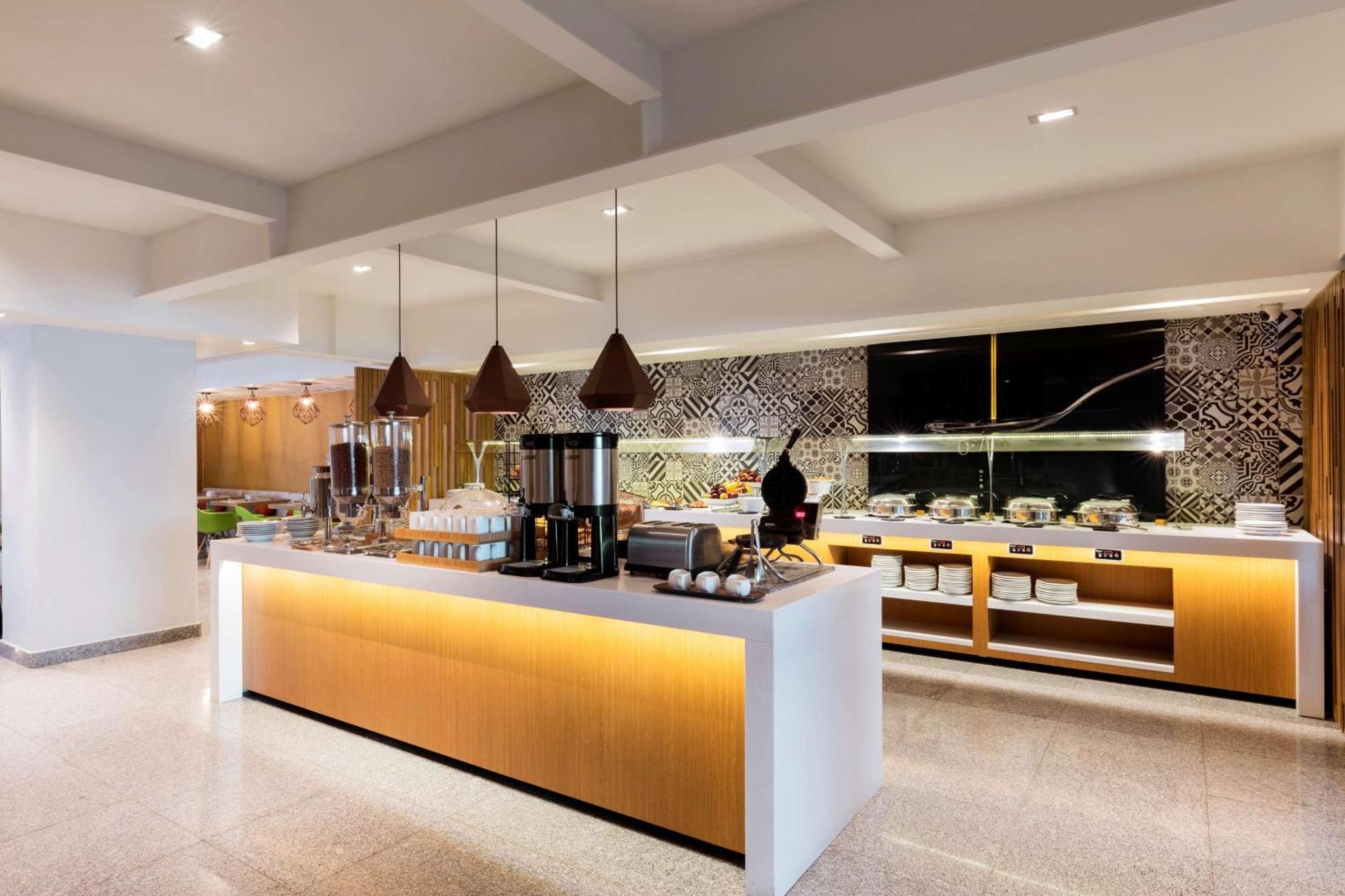 Hilton Garden Santa Fe Hotel Mexico City