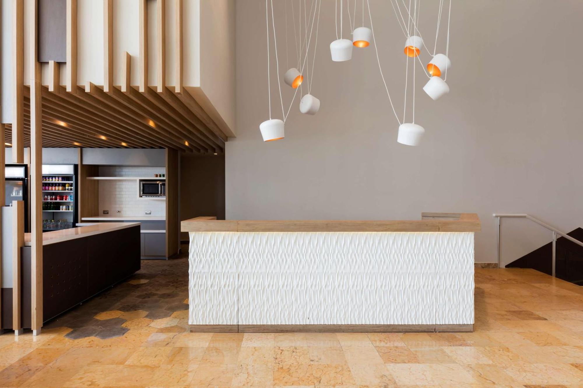 Hilton Garden Santa Fe 3*