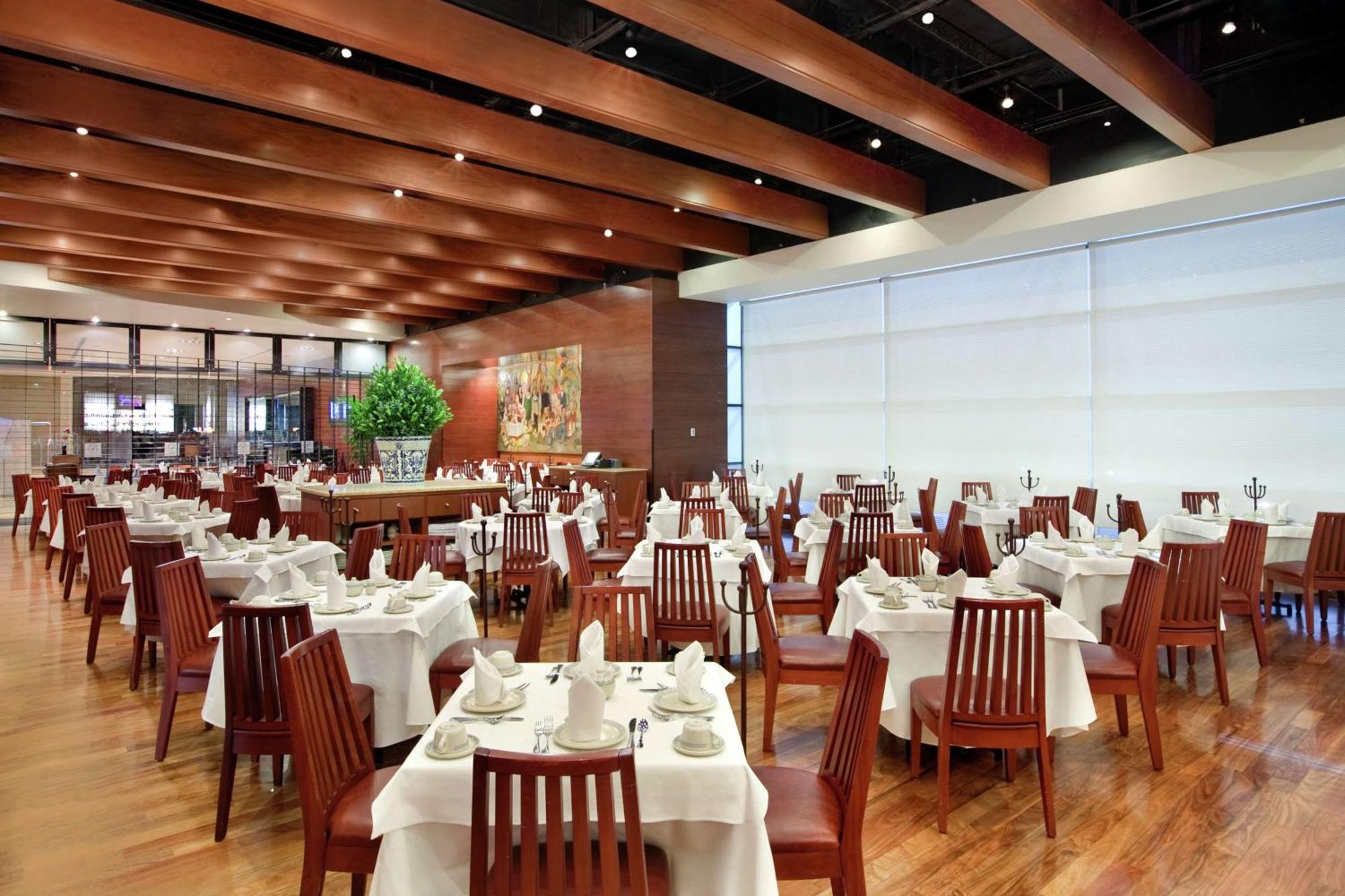 Hilton Reforma Hotel 4*