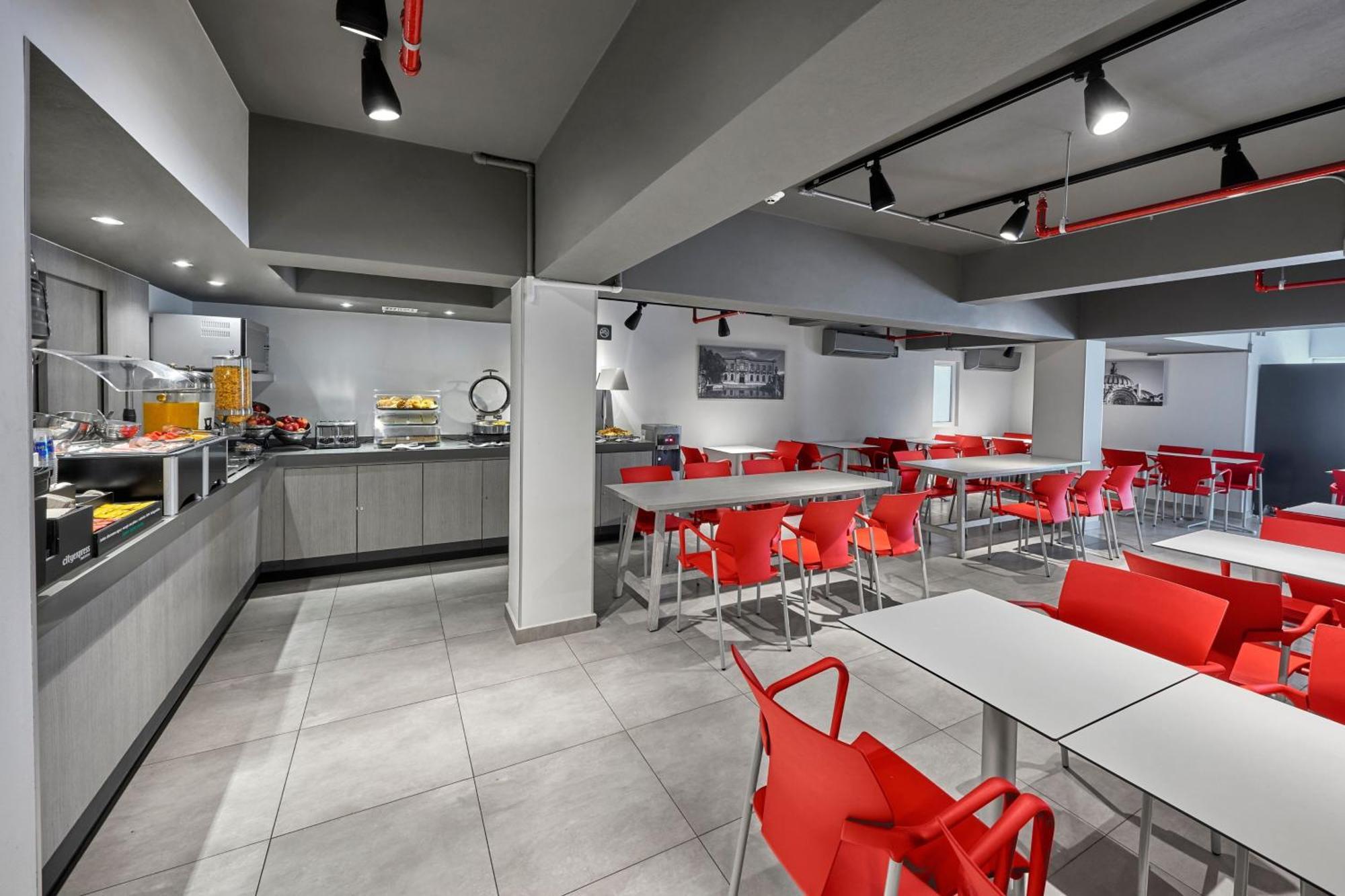 Express Junior By Marriott Ciudad De Sullivan 4*