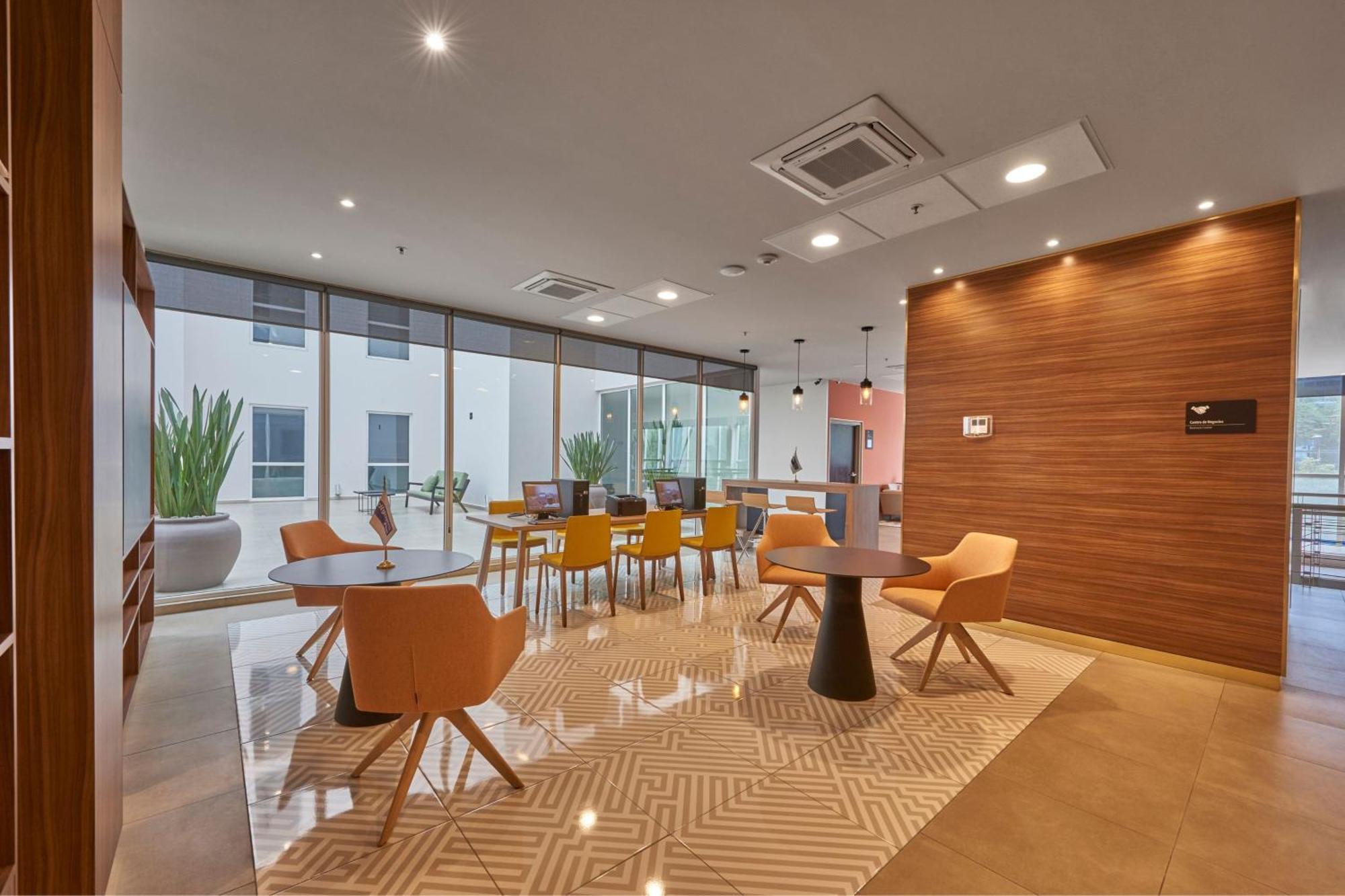 Hotel Express By Marriott Ciudad De Mexico Insurgentes Sur 3*