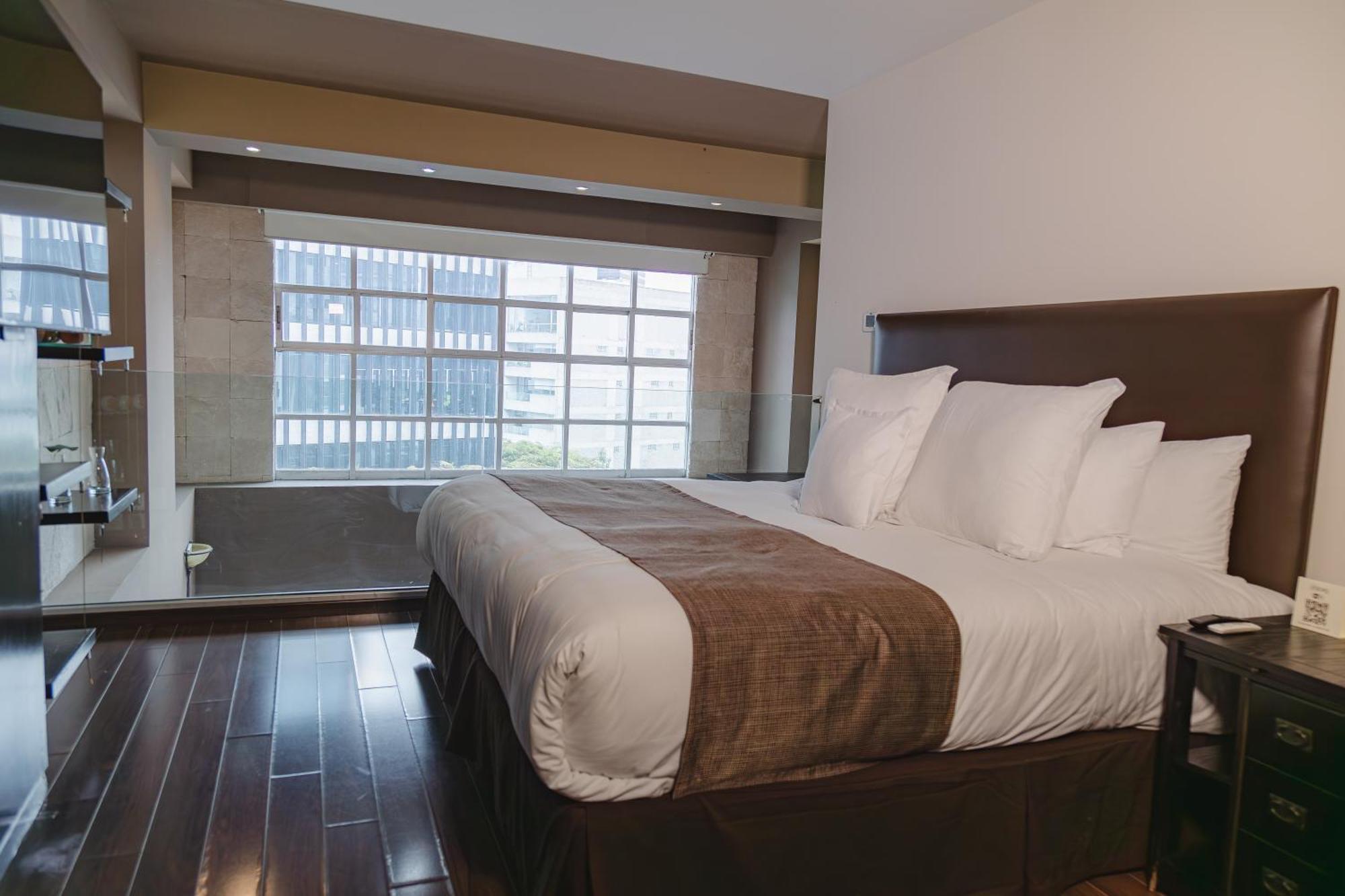 Hotel St Isidro Corporate Housing Spa & Wellness Center 4*