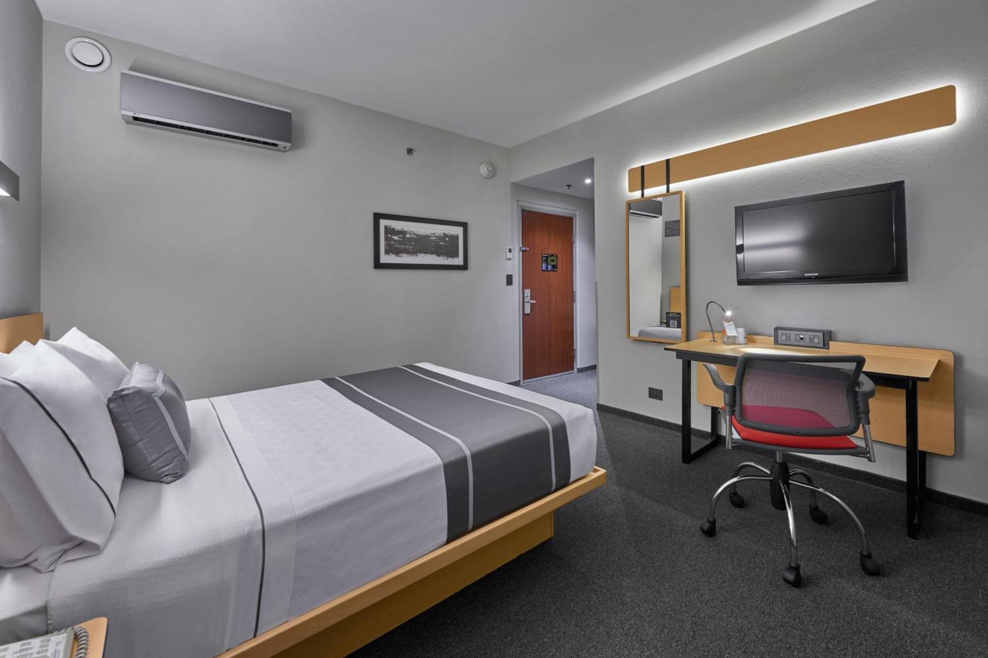 Express By Marriott Ciudad De Mexico Santa Fe Hotel 4*