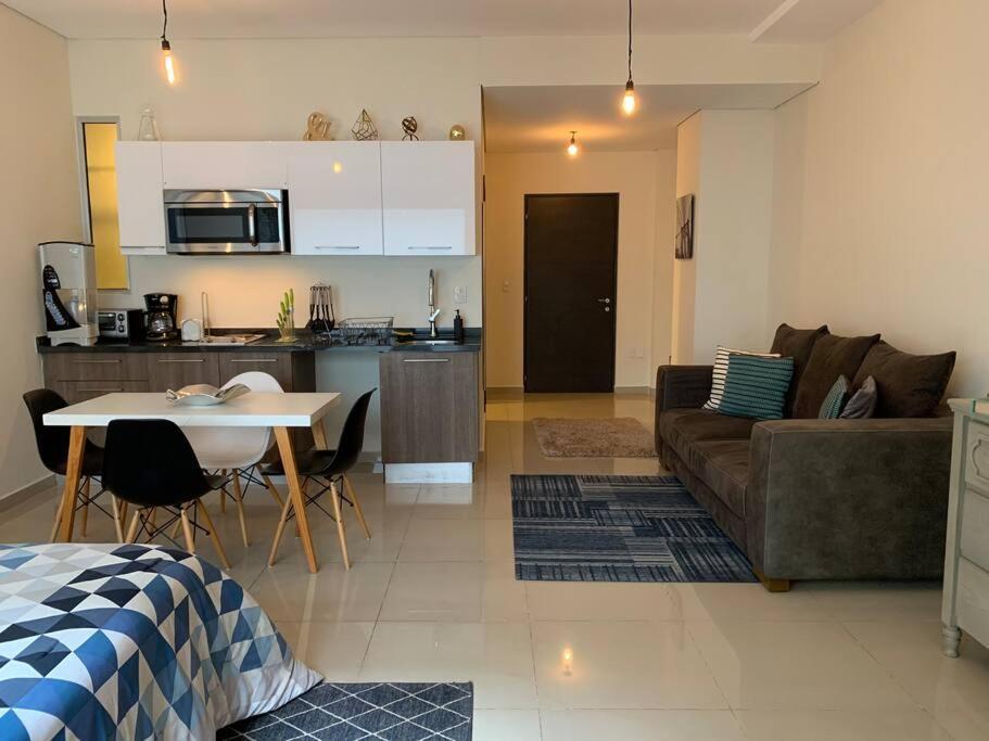 Apartment Cozy With Pool, Rooftop & View In La Roma - Alure