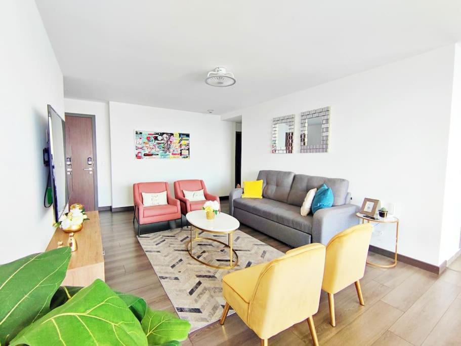 Apartamento Velasco Maiahome-polanco Depa Con Alberca/gym/spa/jacuzzi + 3br *