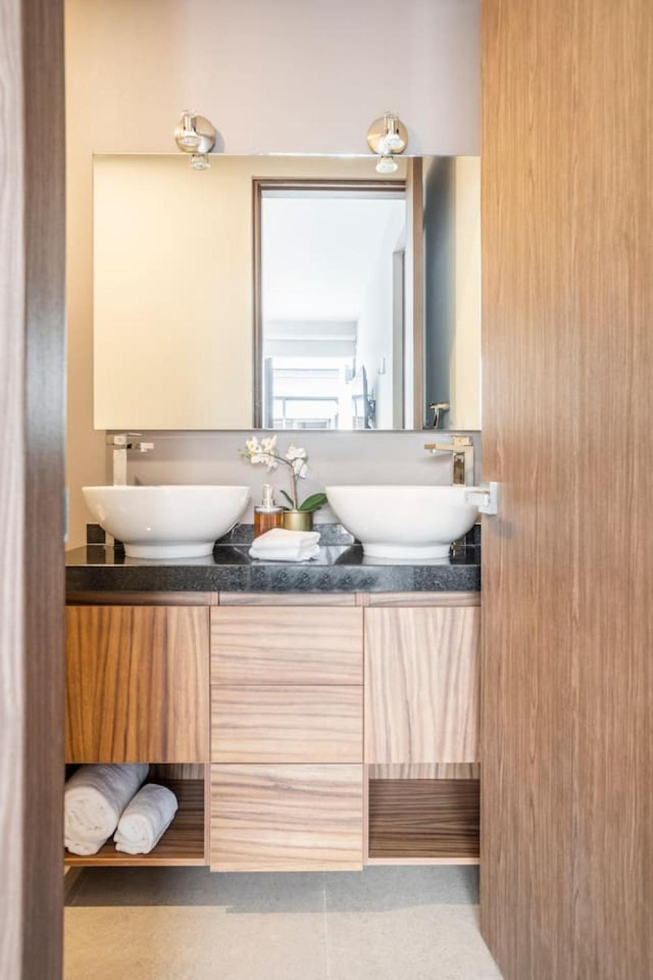 New Ph For 6, Bbq And Amazing Private Roof Terrace
