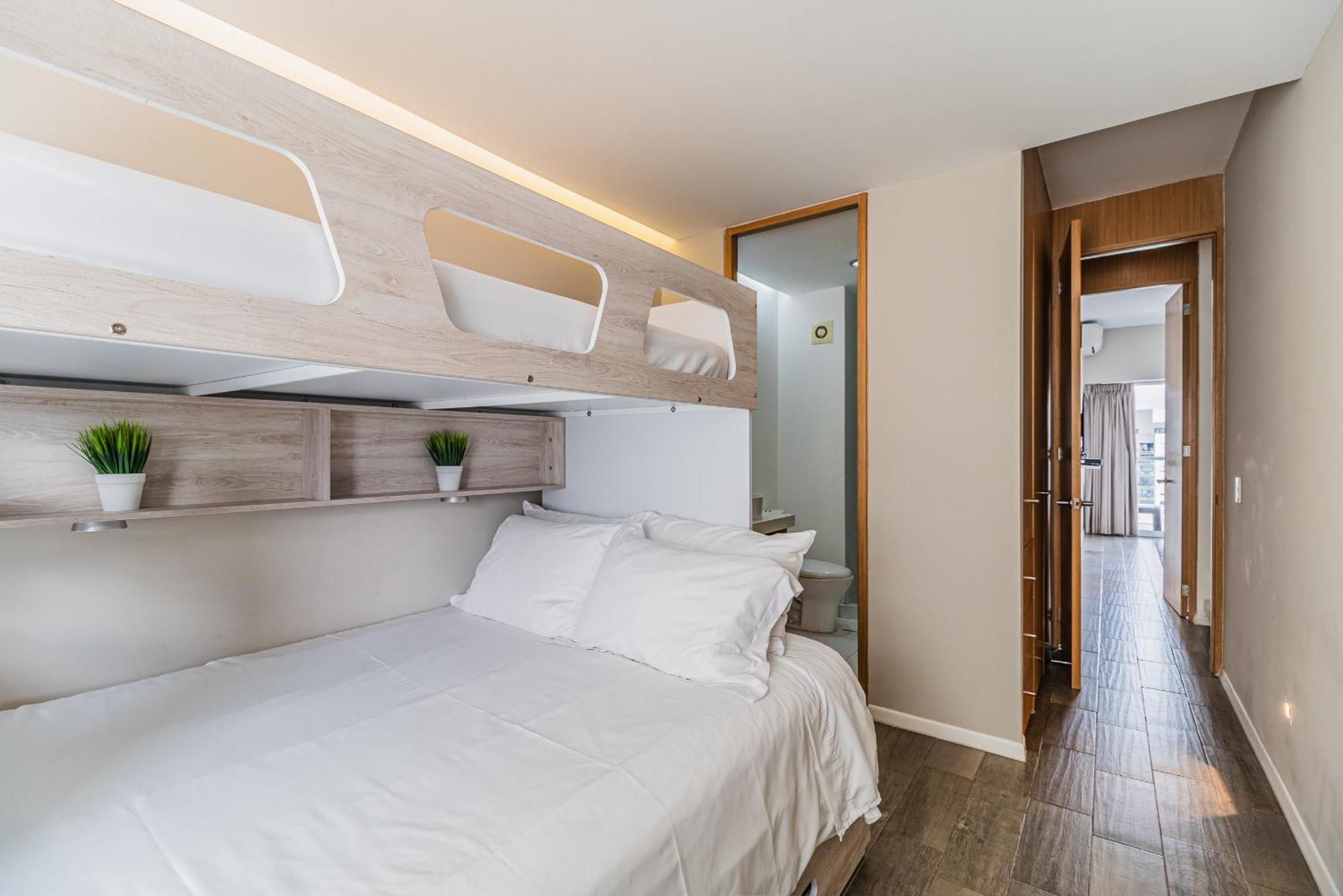 3-floor Penthouse Private Roof Garden High Speed Wi-fi 500mb Air-conditioning Pool & Gym *